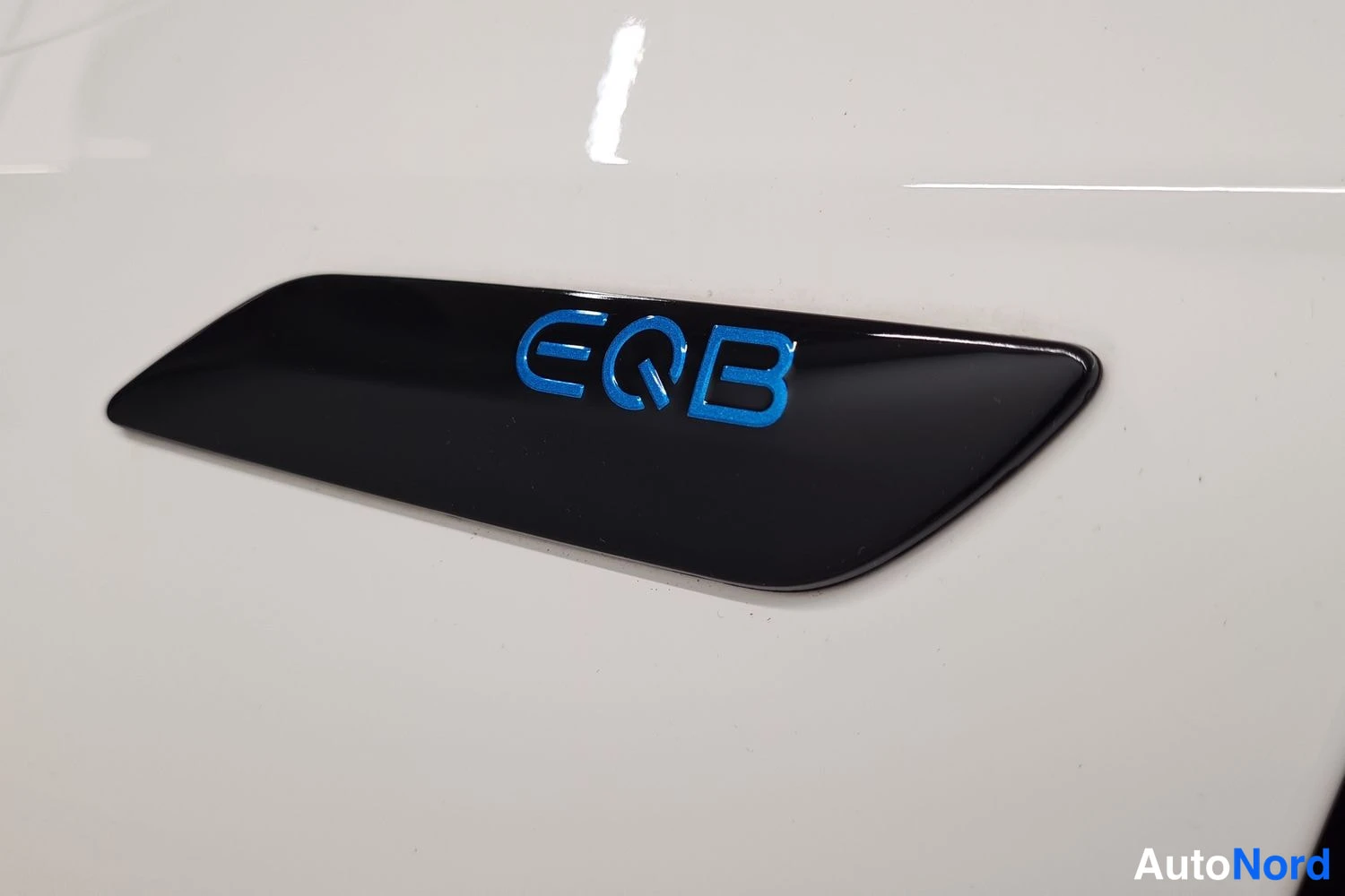 Valkoinen Mercedes-Benz EQB 350 4MATIC 2023, kuva 41