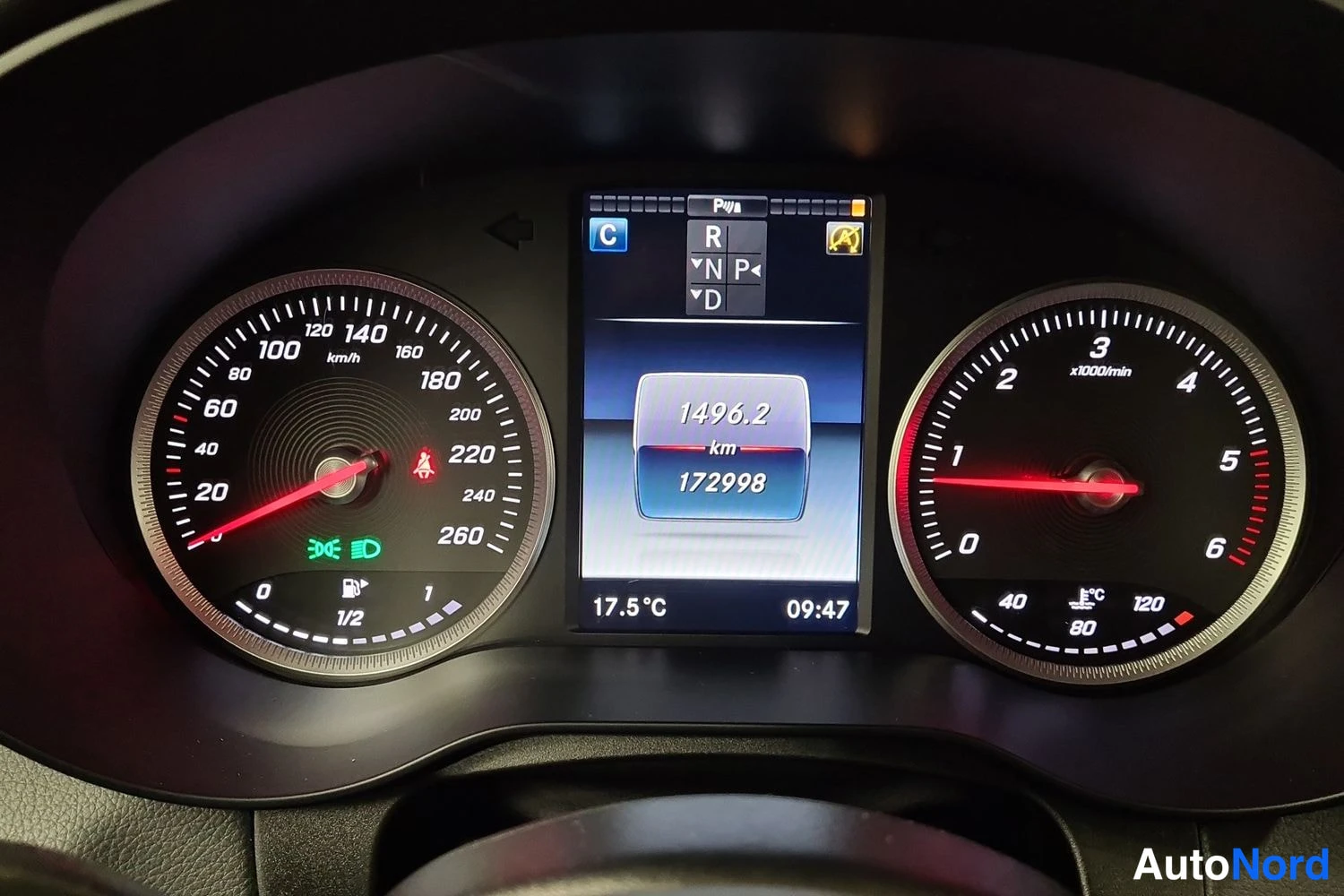 Musta Mercedes-Benz GLC 250 d 4MATIC 2016, kuva 15