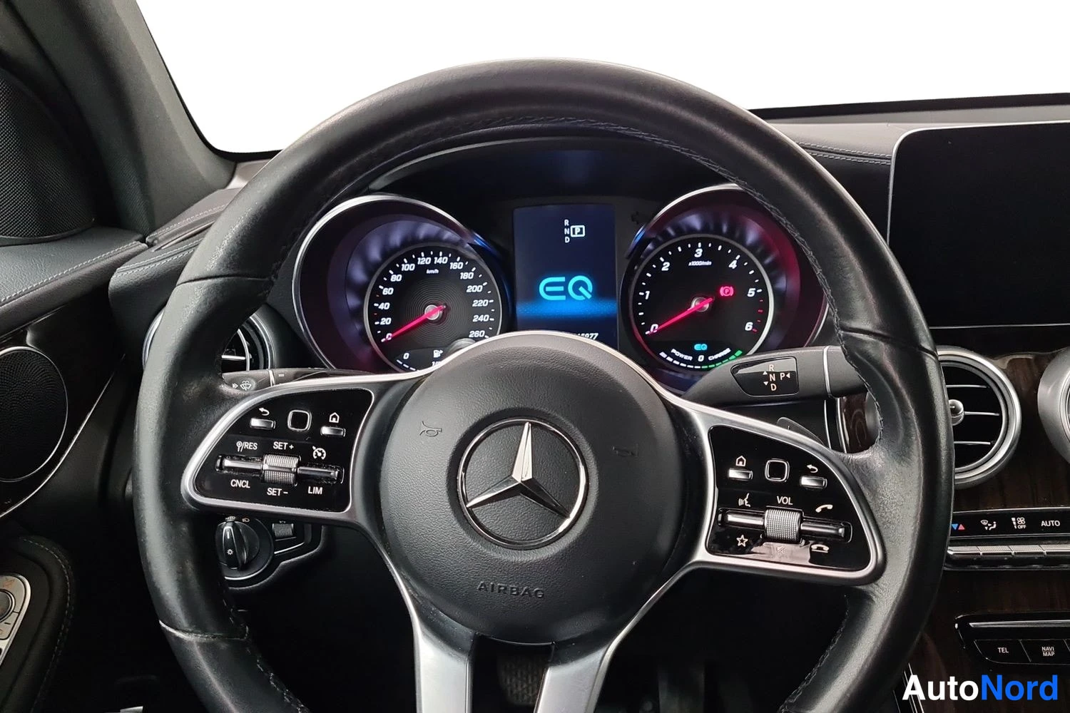 Grå Mercedes-Benz GLC 300 de 4MATIC 2022, detalj, bild 12