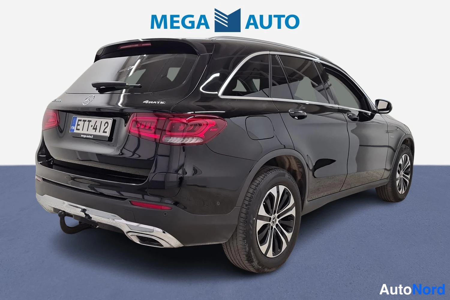 Musta Mercedes-Benz GLC 300 e 4MATIC 2021, takaviisto, kuva 5
