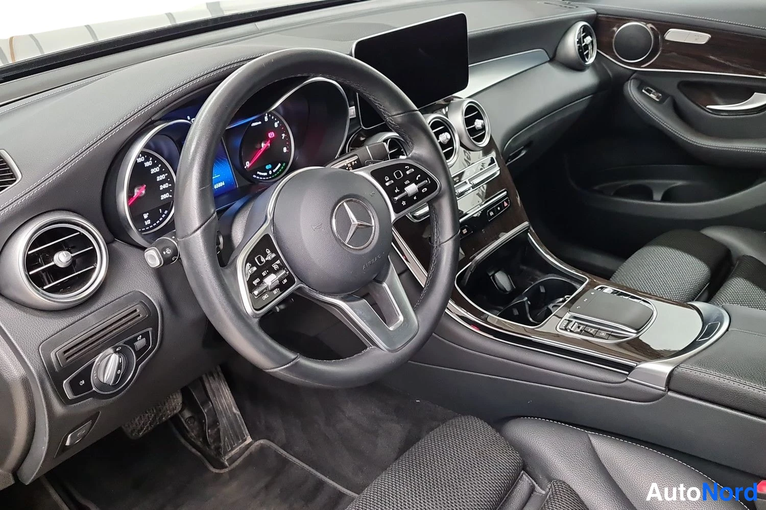 Musta Mercedes-Benz GLC 300 e 4MATIC 2021, kuva 10