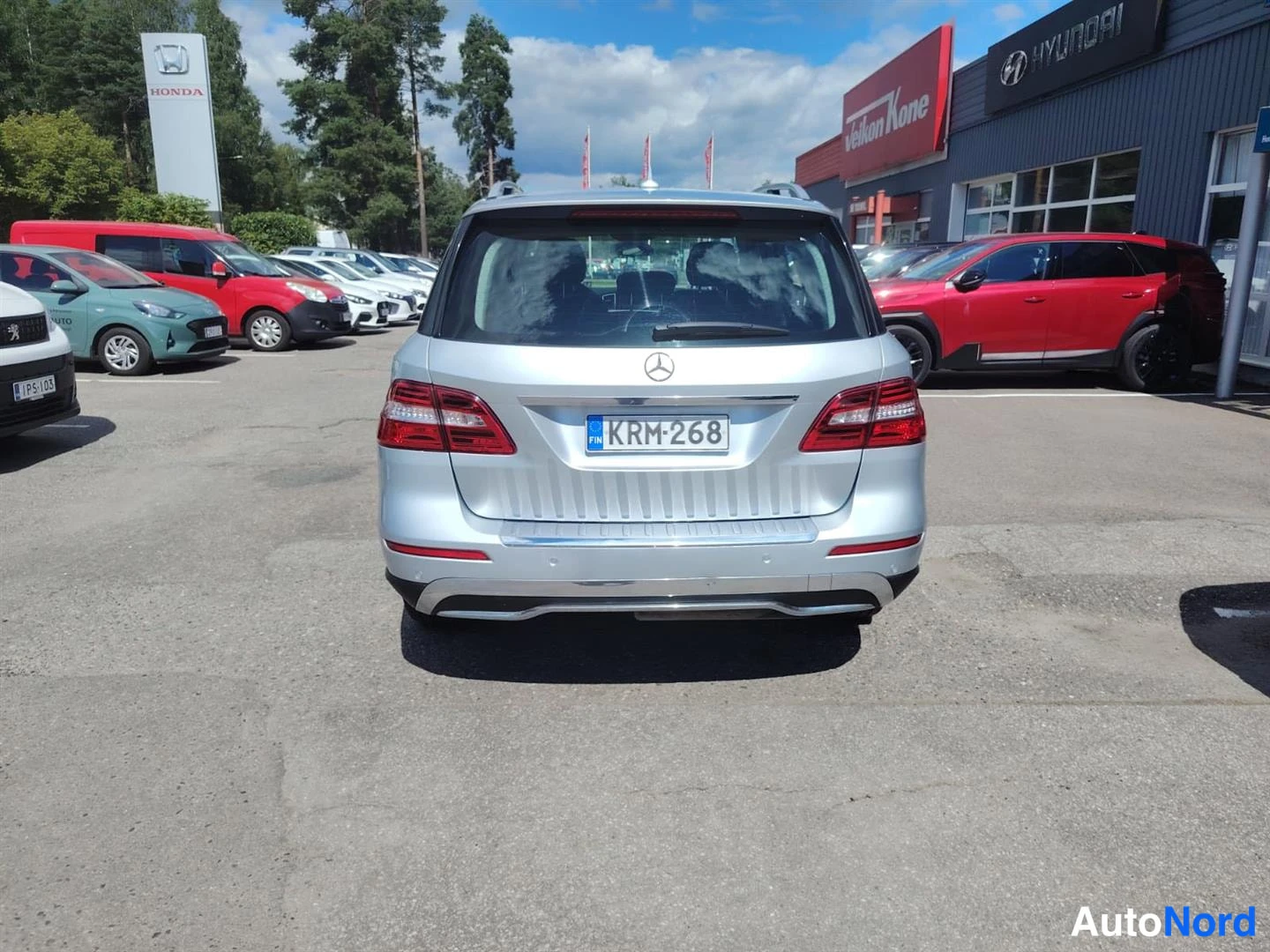 Harmaa Mercedes-Benz ML Porvoon 2012, takaa, kuva 6