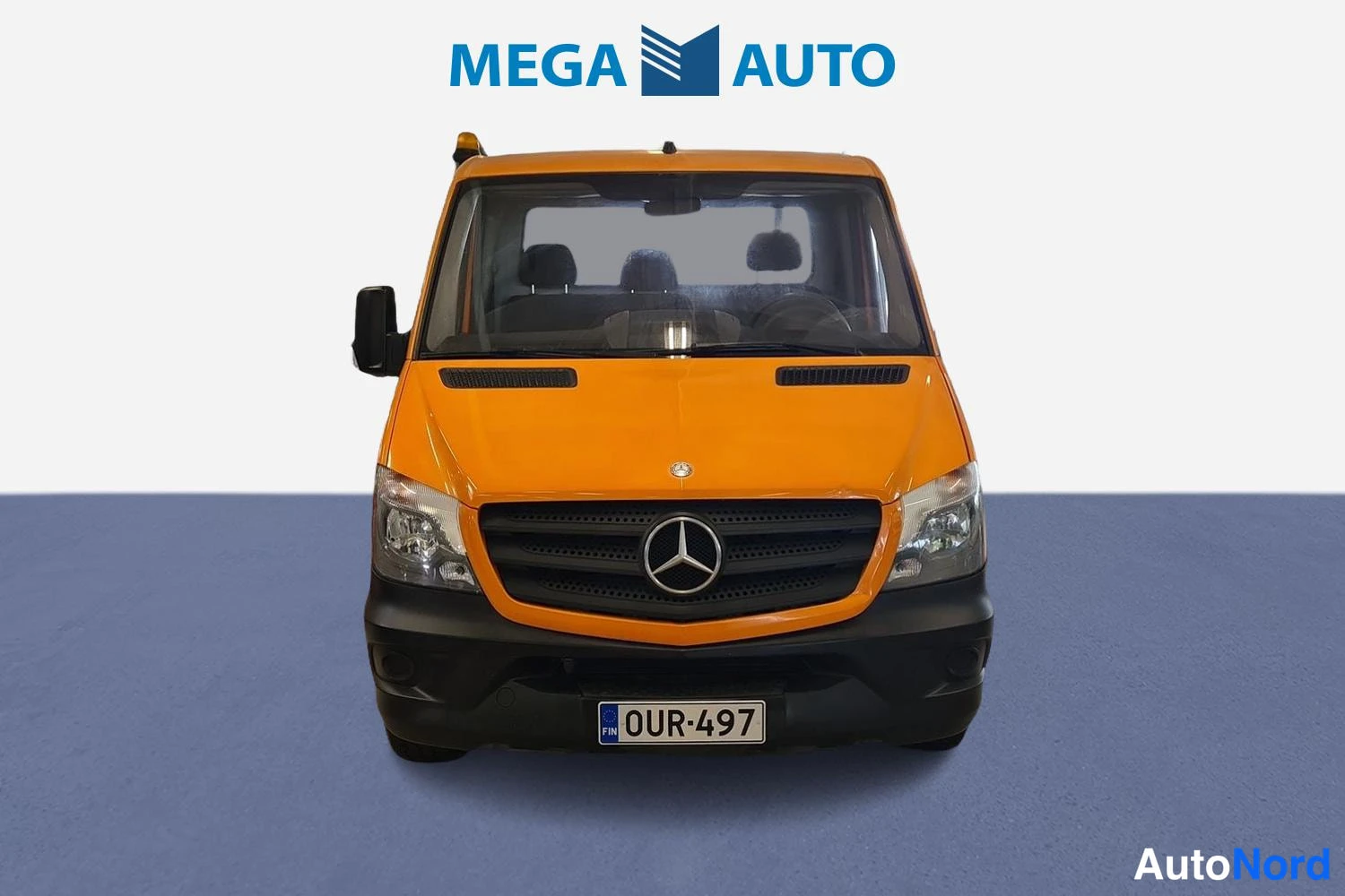 Oranssi Mercedes-Benz Sprinter 313 CDI 2015, edestä, kuva 5