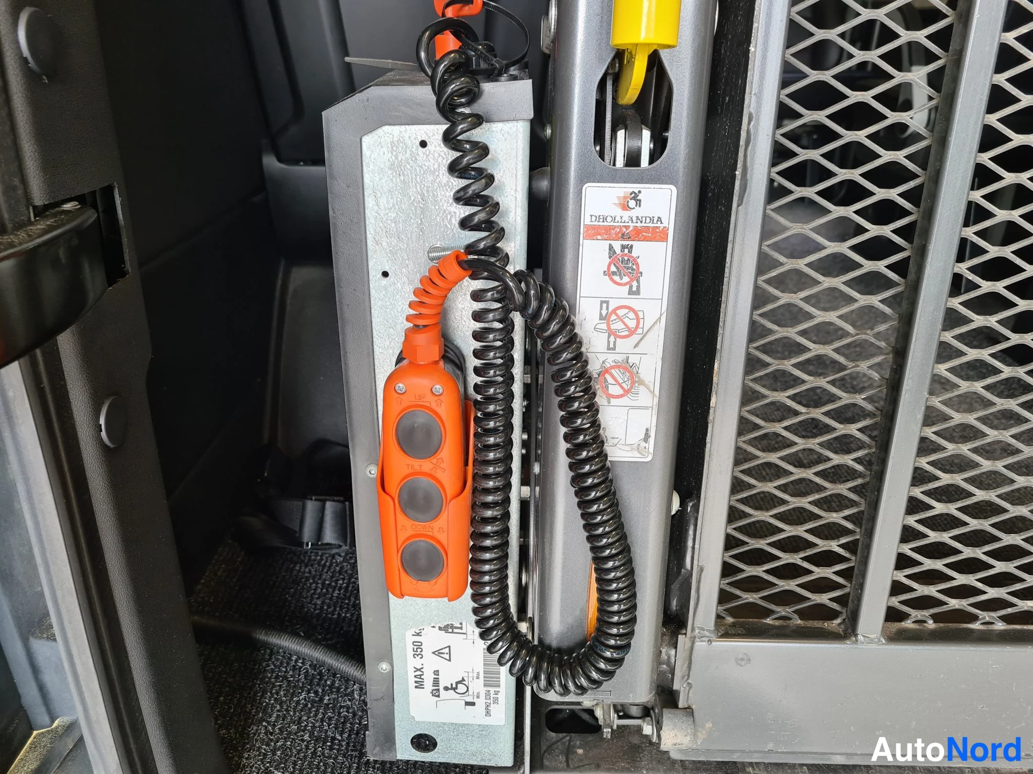 Valkoinen Mercedes-Benz Sprinter 316 CDI 2021, kuva 15