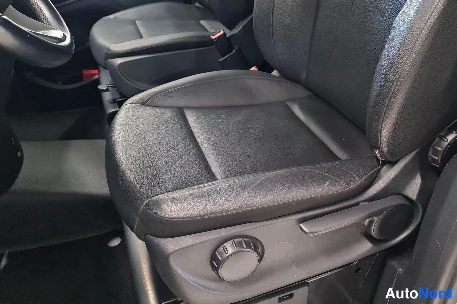 Musta Mercedes-Benz Vito 124 CDI 2021, kuva 11