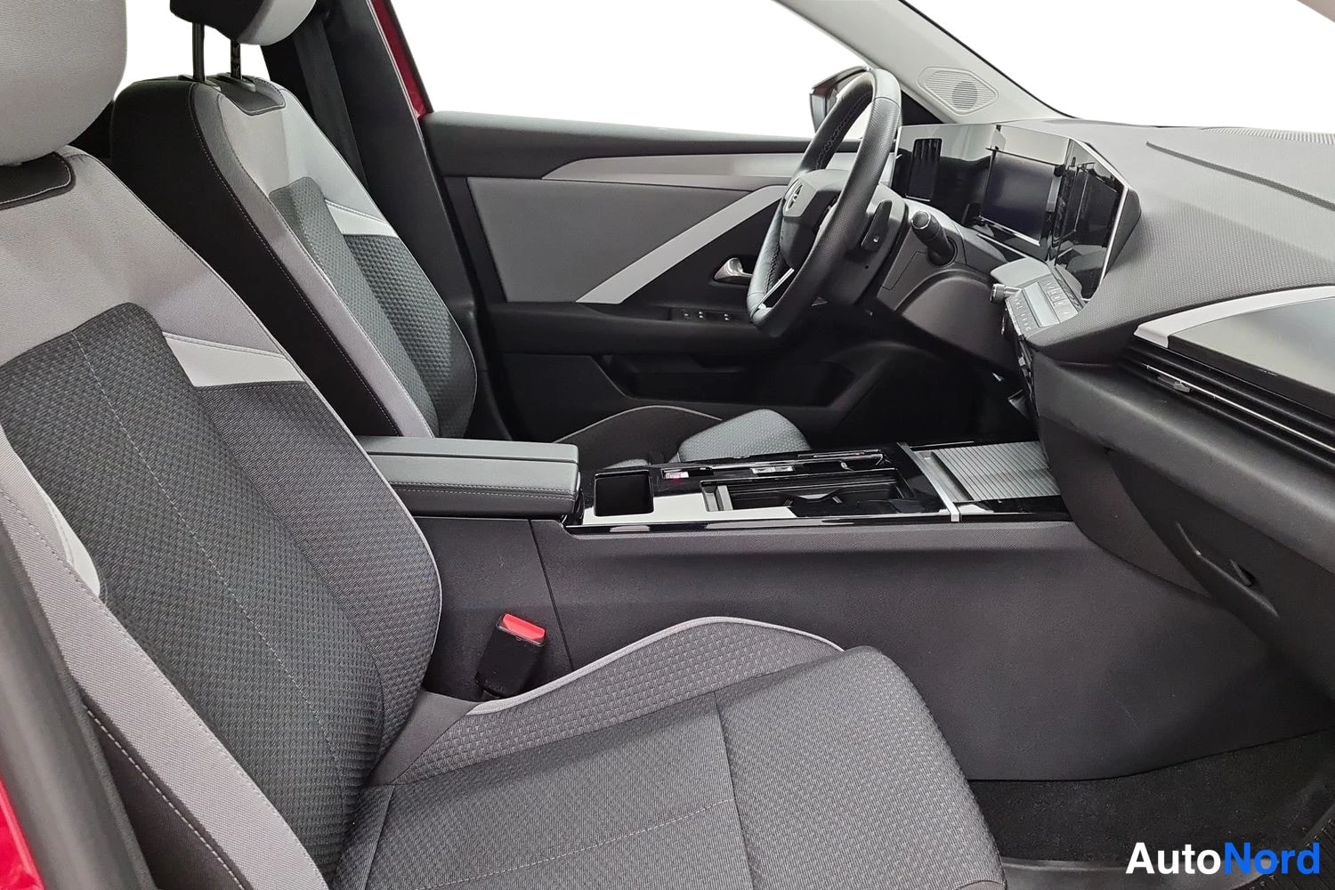 Punainen Opel Astra Sports Tourer 2024, kuva 10