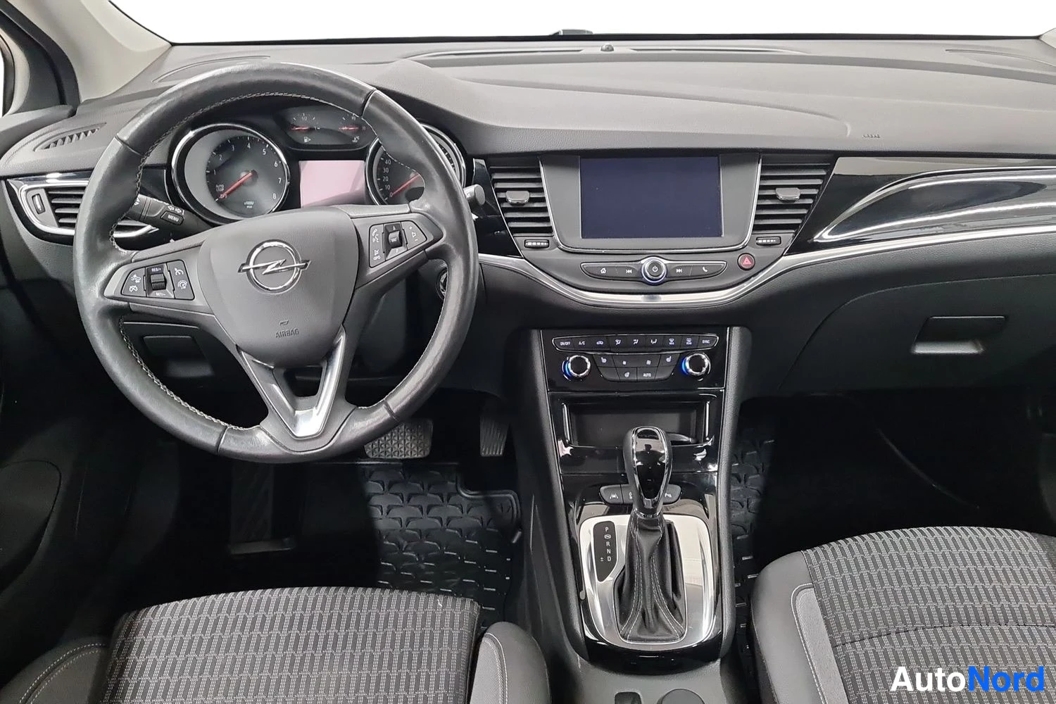 Valkoinen Opel Astra Sports Tourer 2022, kuva 8