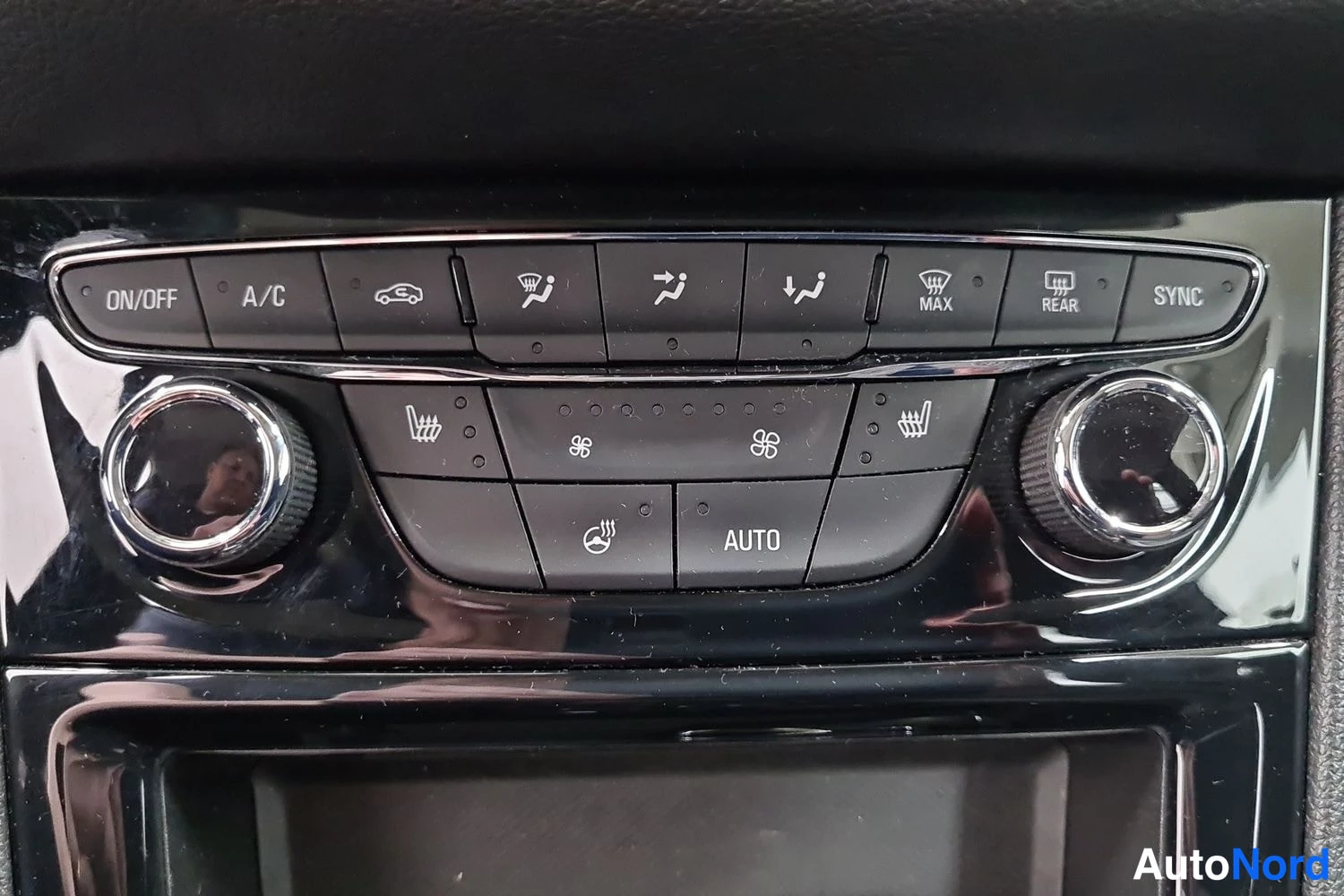 Valkoinen Opel Astra Sports Tourer 2022, kuva 23