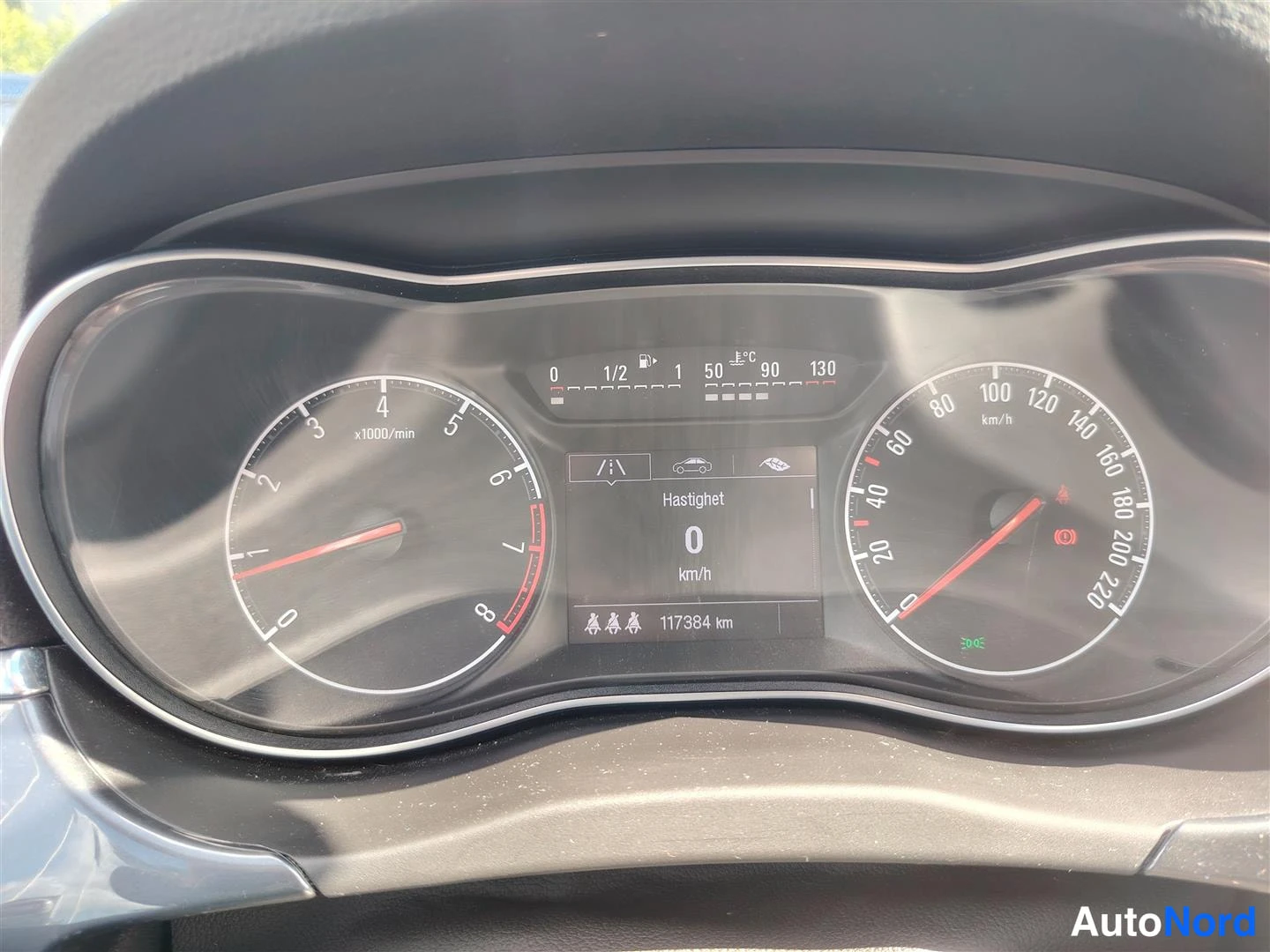 Valkoinen Opel Corsa 2016, kuva 37