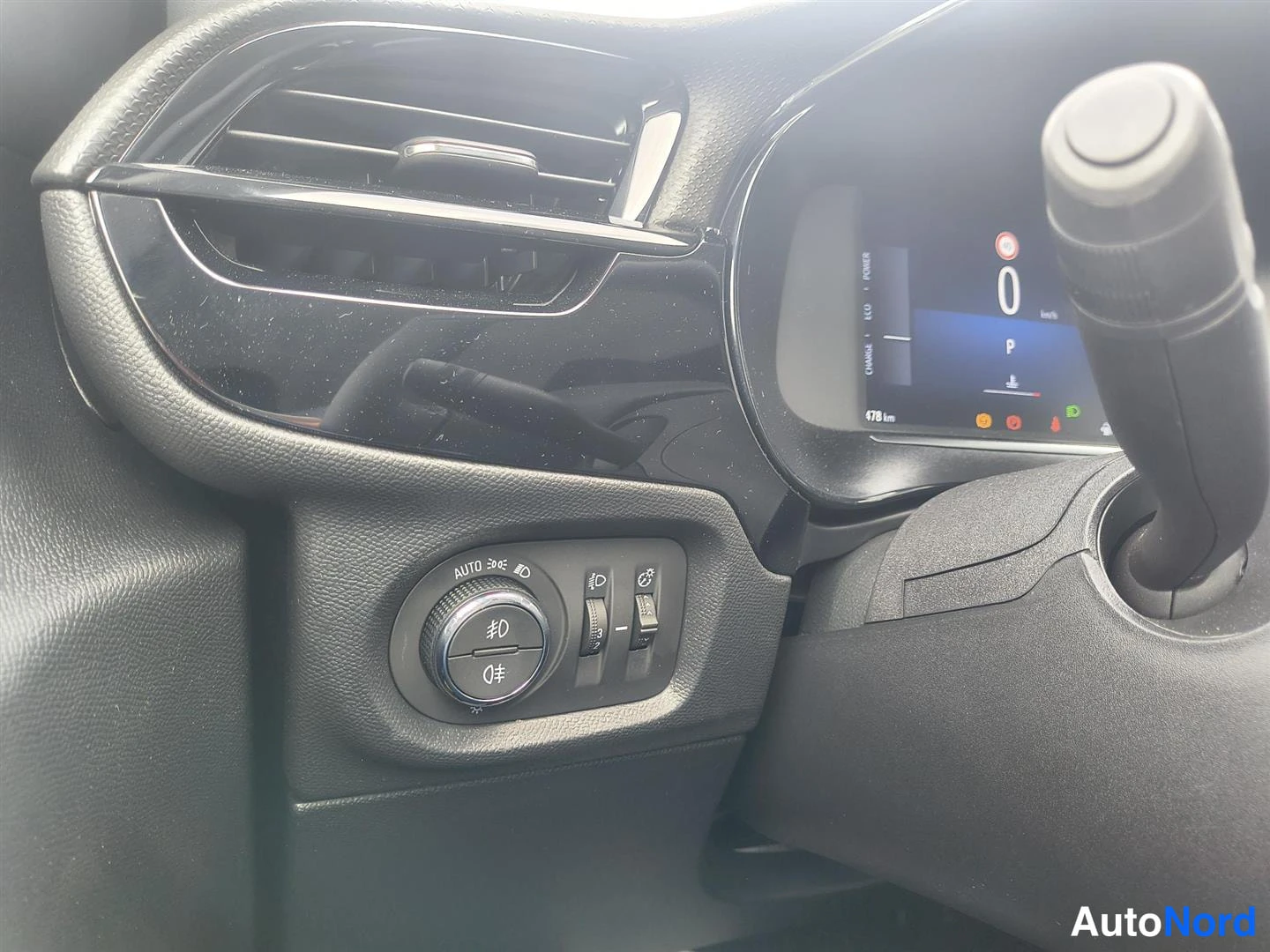 Valkoinen Opel Corsa 2026, kuva 14