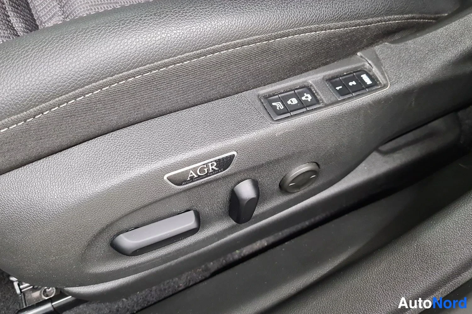 Musta Opel Insignia Grand Sport 2023, kuva 23