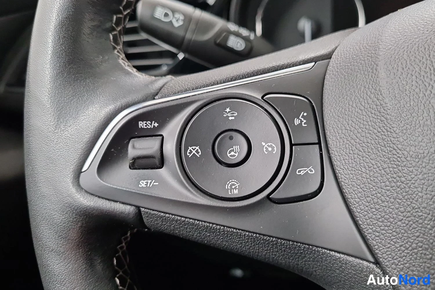 Musta Opel Insignia Grand Sport 2023, kuva 24