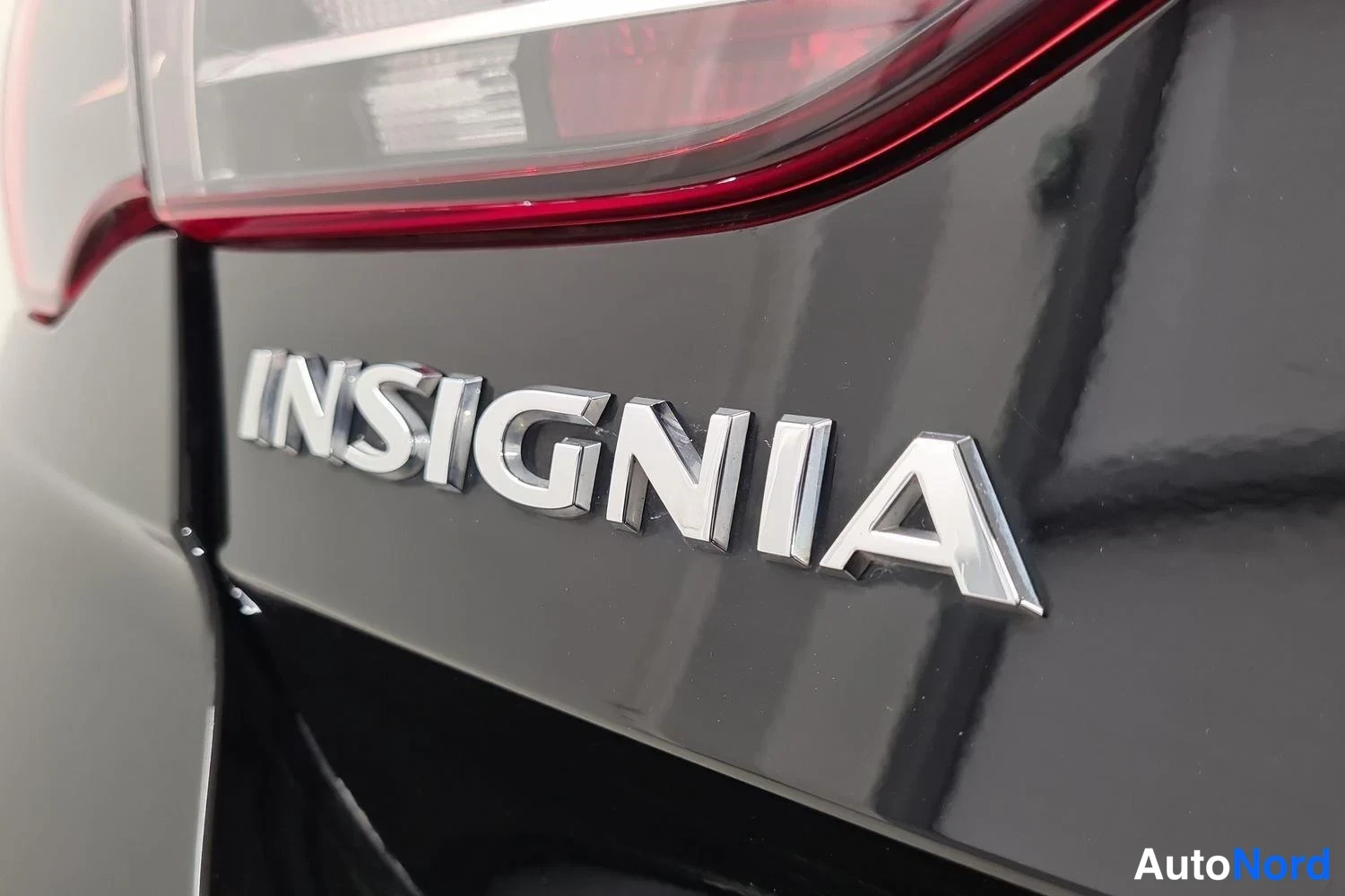 Musta Opel Insignia Grand Sport 2023, takaa, kuva 10