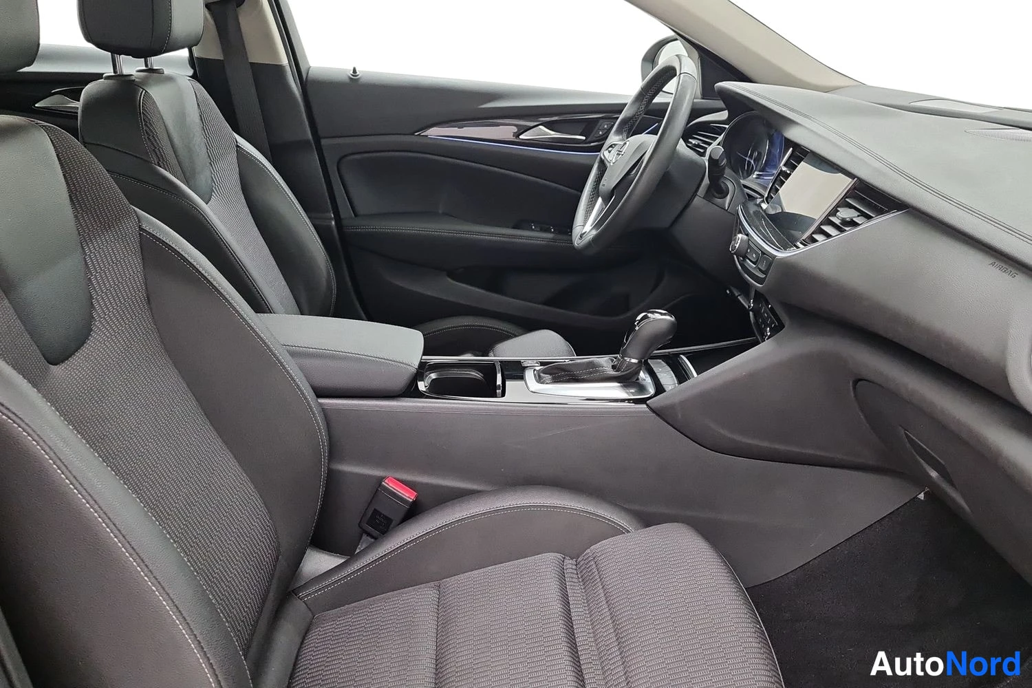 Musta Opel Insignia Grand Sport 2023, kuva 35