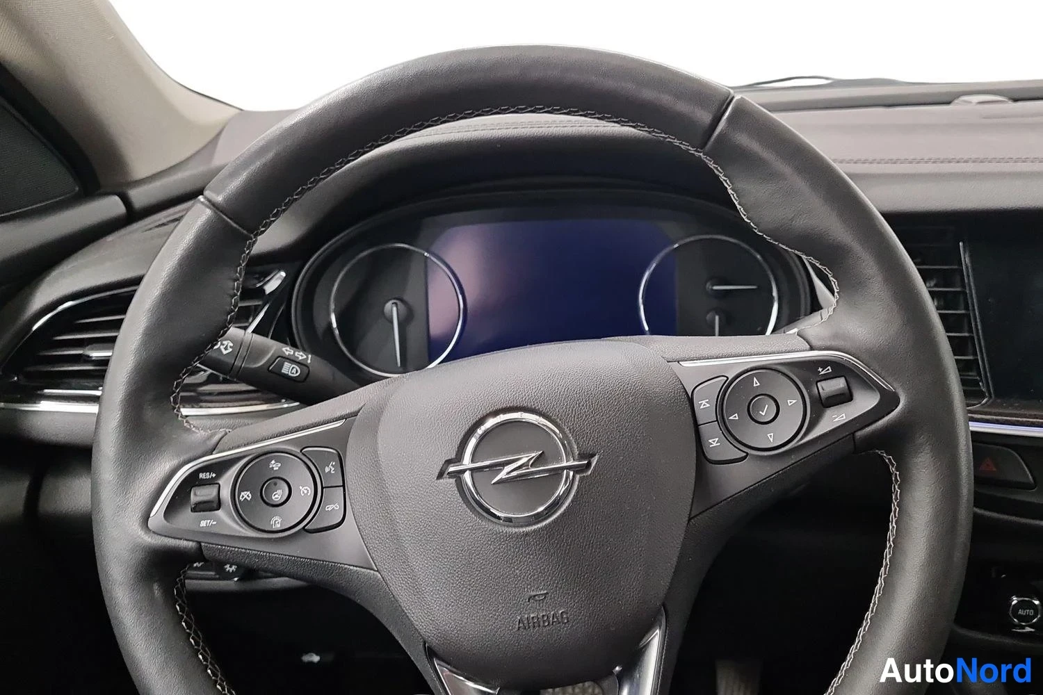 Musta Opel Insignia Grand Sport 2023, kuva 48