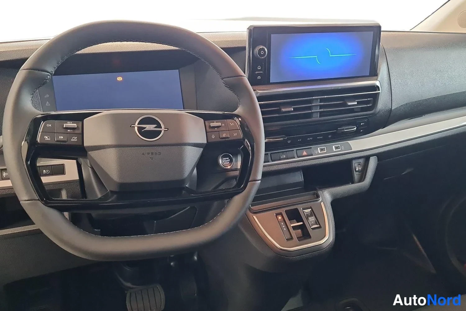 Valkoinen Opel Vivaro 2026, kuva 7