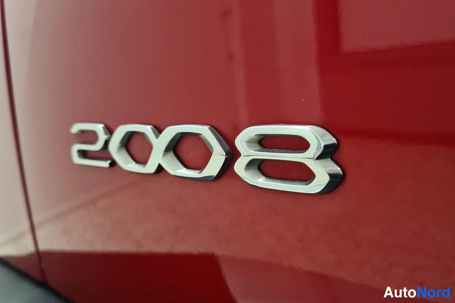 Punainen Peugeot 2008 2020, kuva 25