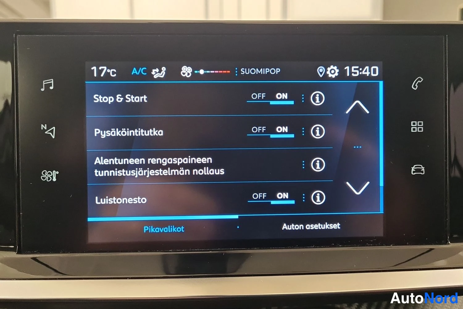 Valkoinen Peugeot 208 2021, kuva 20