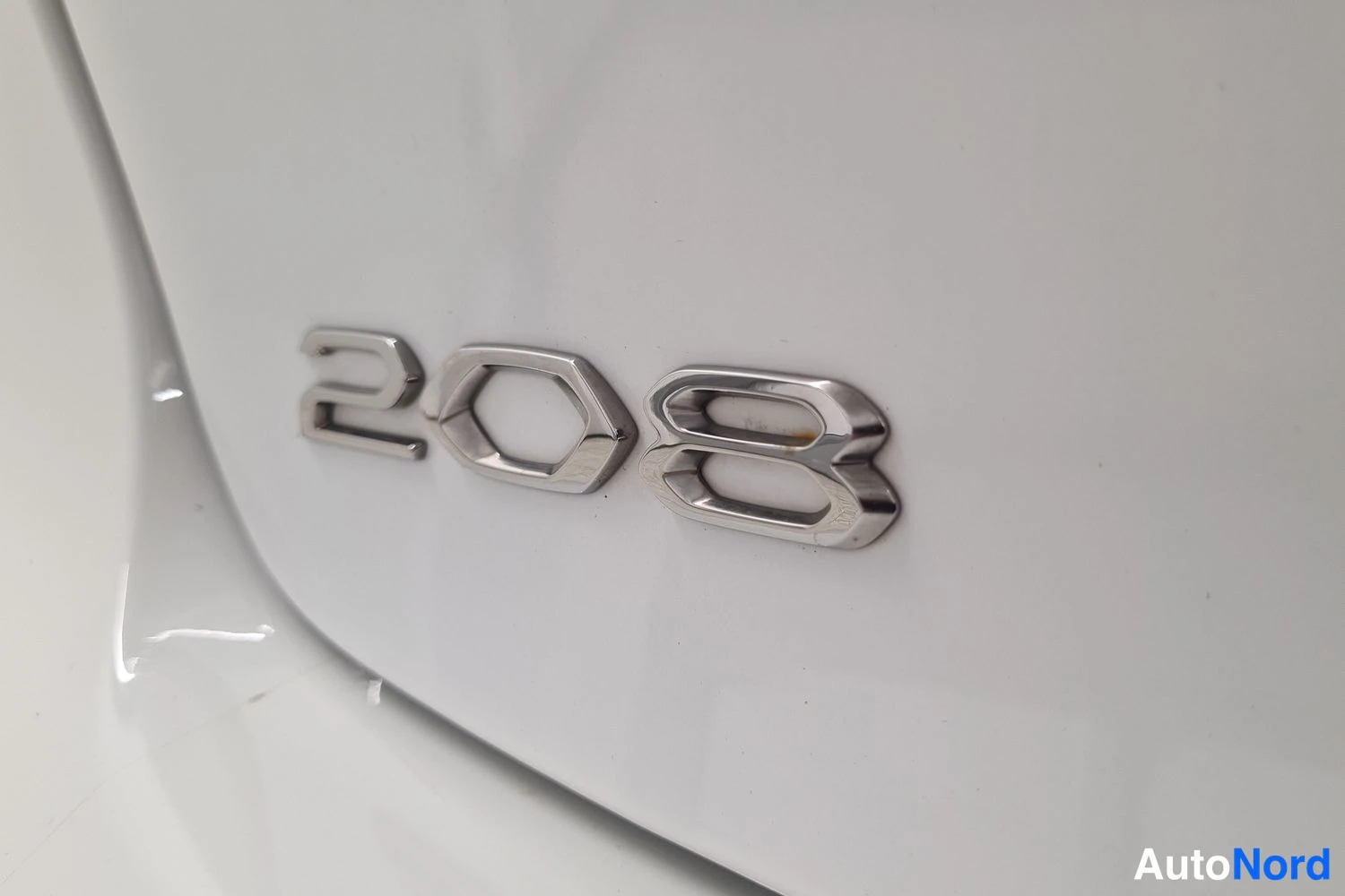 Valkoinen Peugeot 208 2021, kuva 22