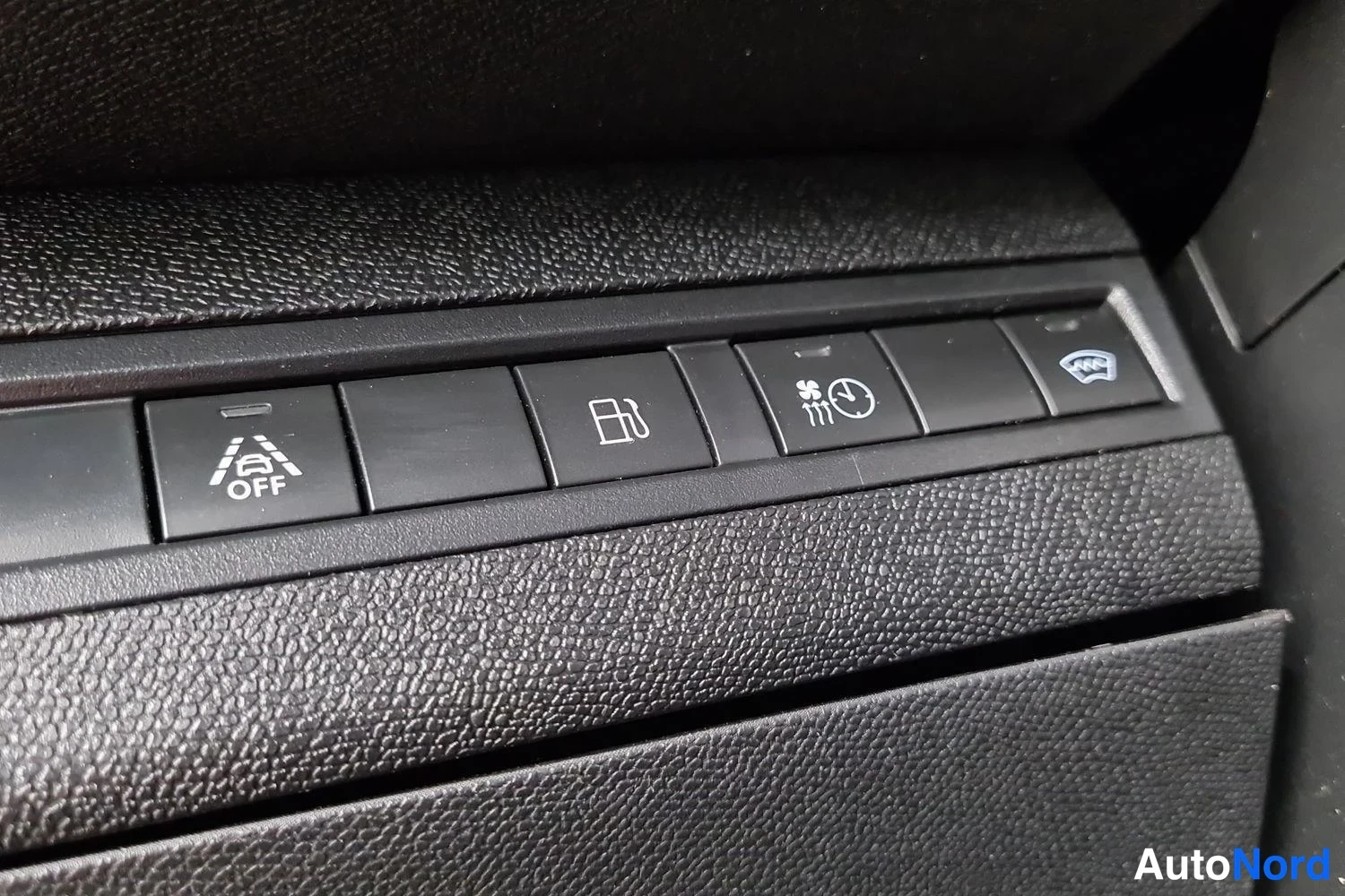 Sininen Peugeot 3008 2020, kuva 21