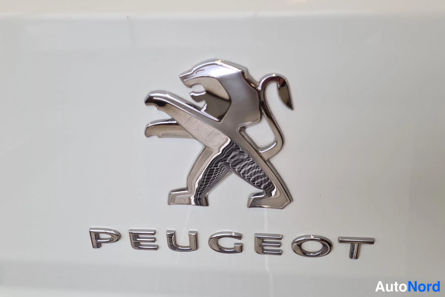 Valkoinen Peugeot Boxer 2021, kuva 18