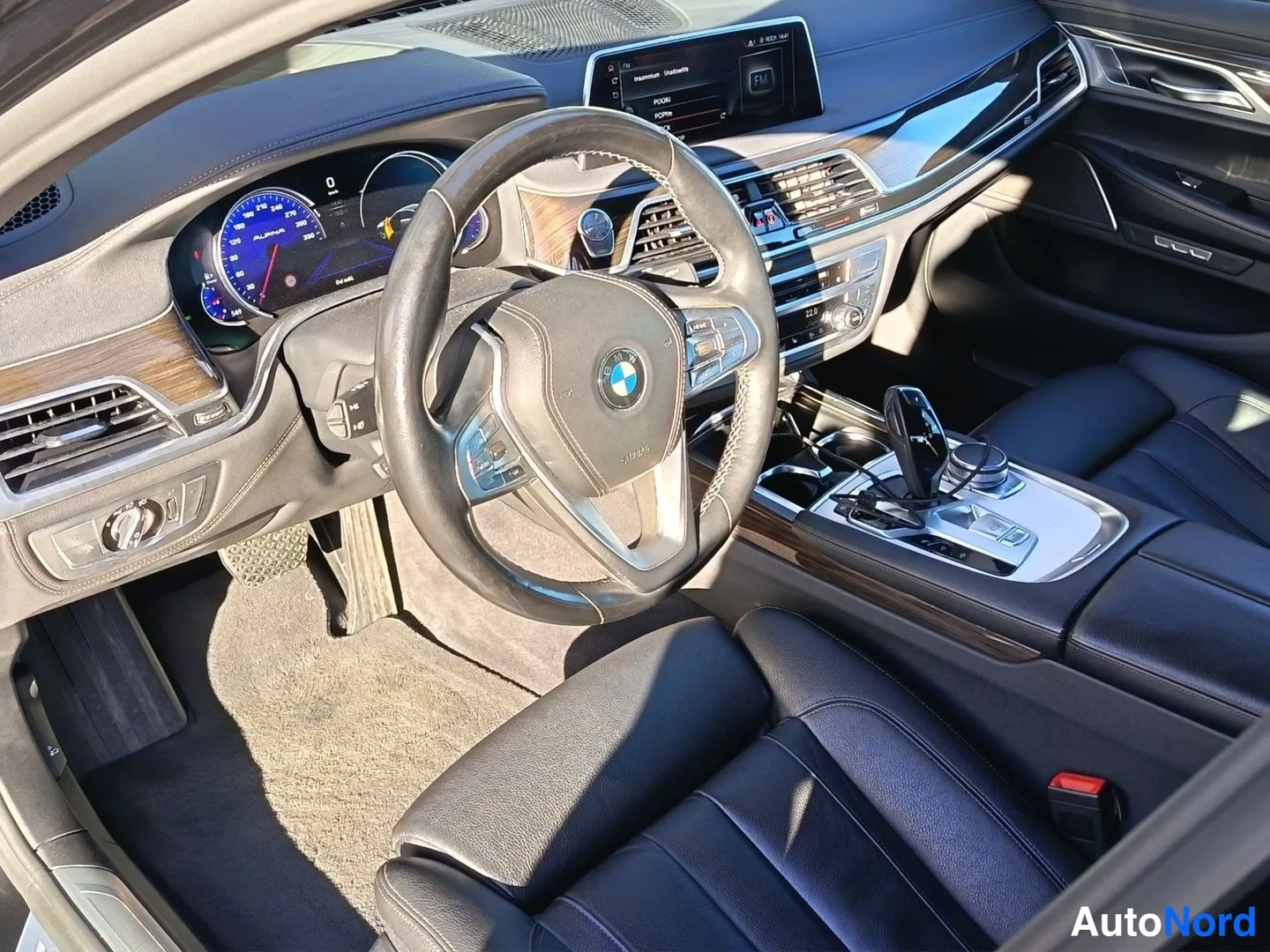 Black BMW 730d xDrive 2017, photo 24