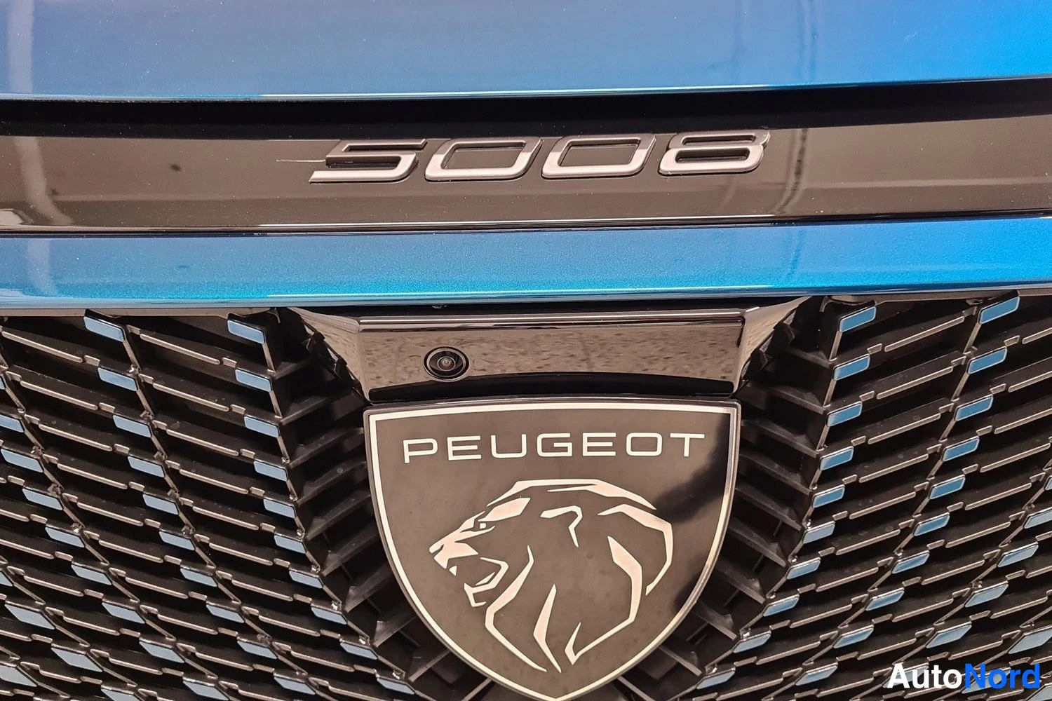 Sininen Peugeot E-5008 2026, kuva 24