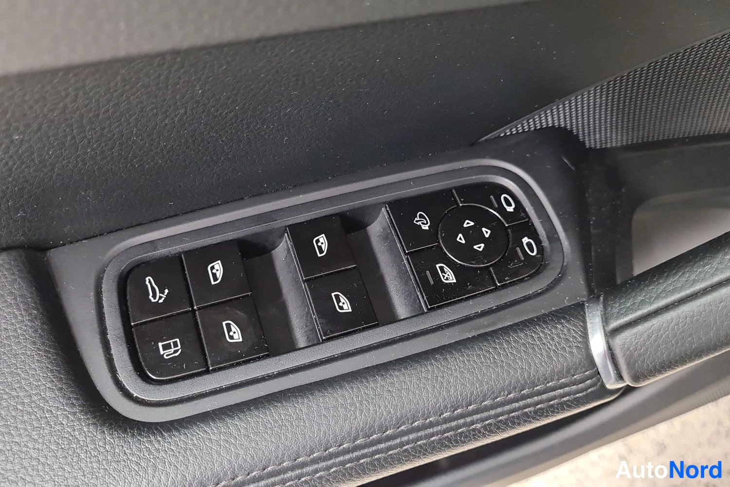 Harmaa Porsche Cayenne 2019, kuva 15
