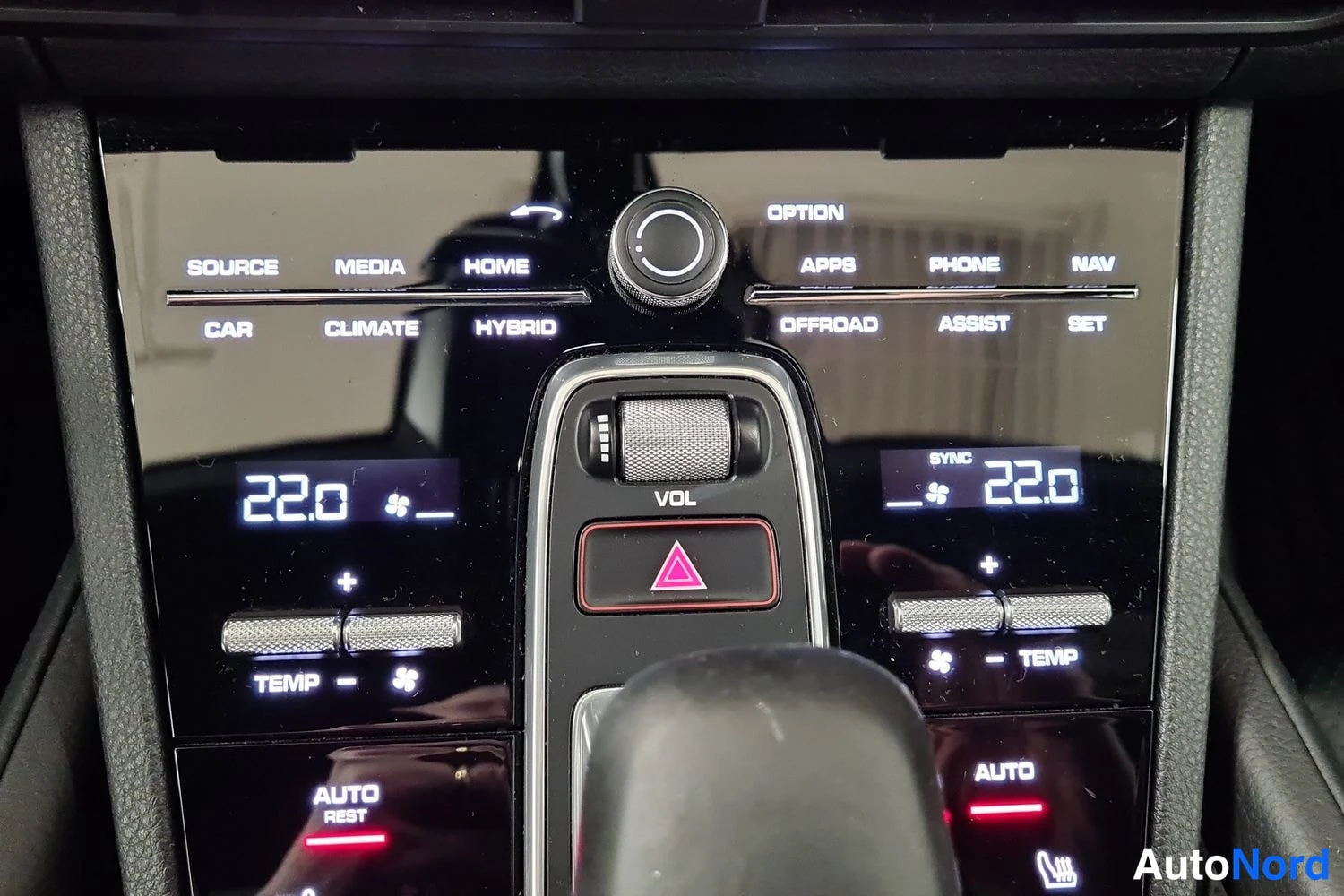 Harmaa Porsche Cayenne 2019, kuva 20