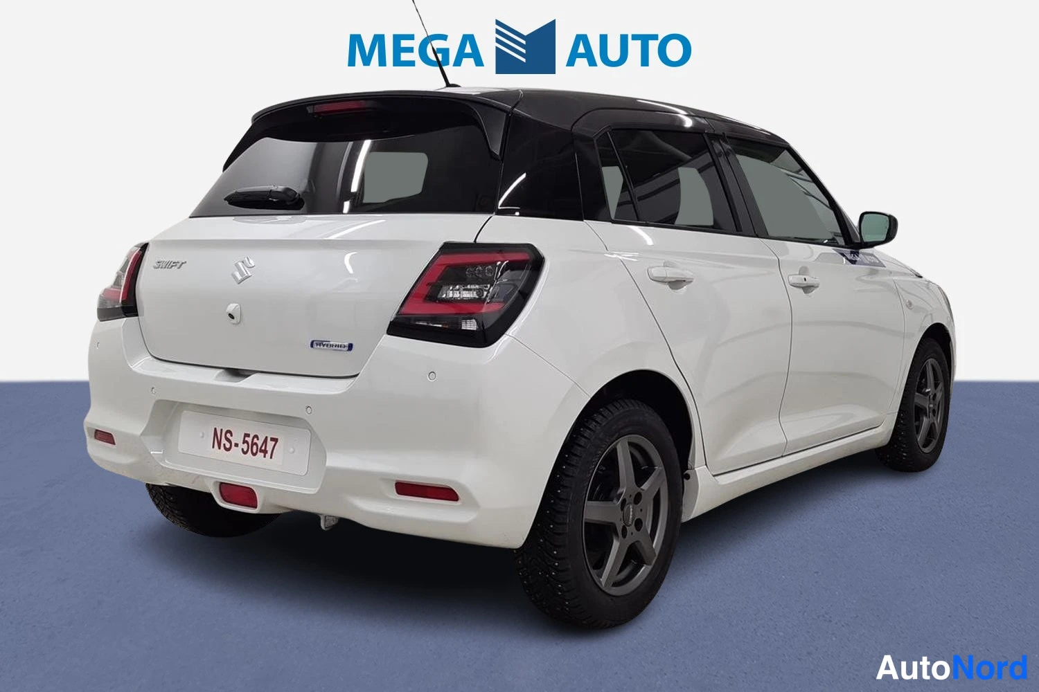 Valkoinen Suzuki Swift 2025, takaviisto, kuva 12