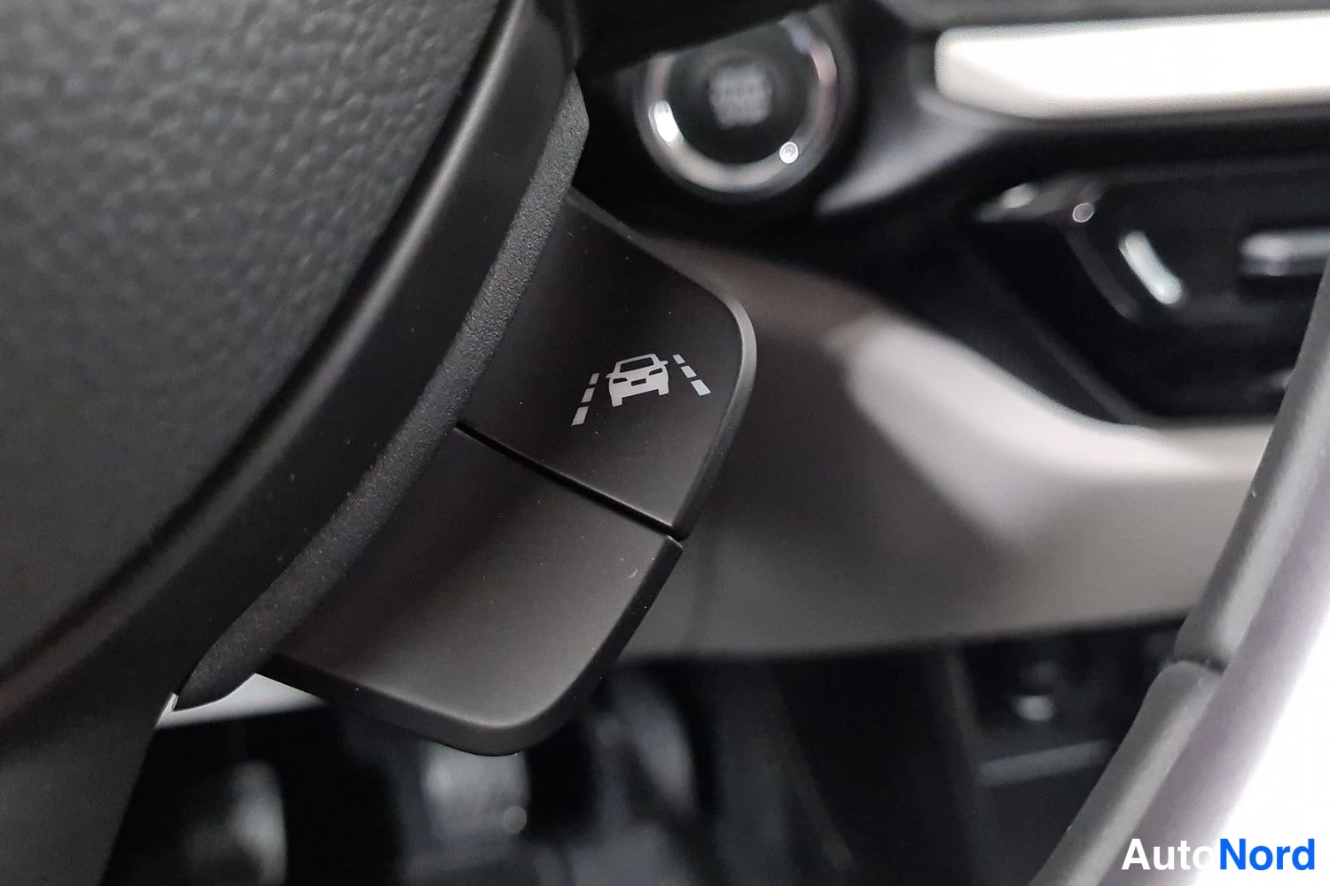 Valkoinen Suzuki Swift 2025, kuva 42