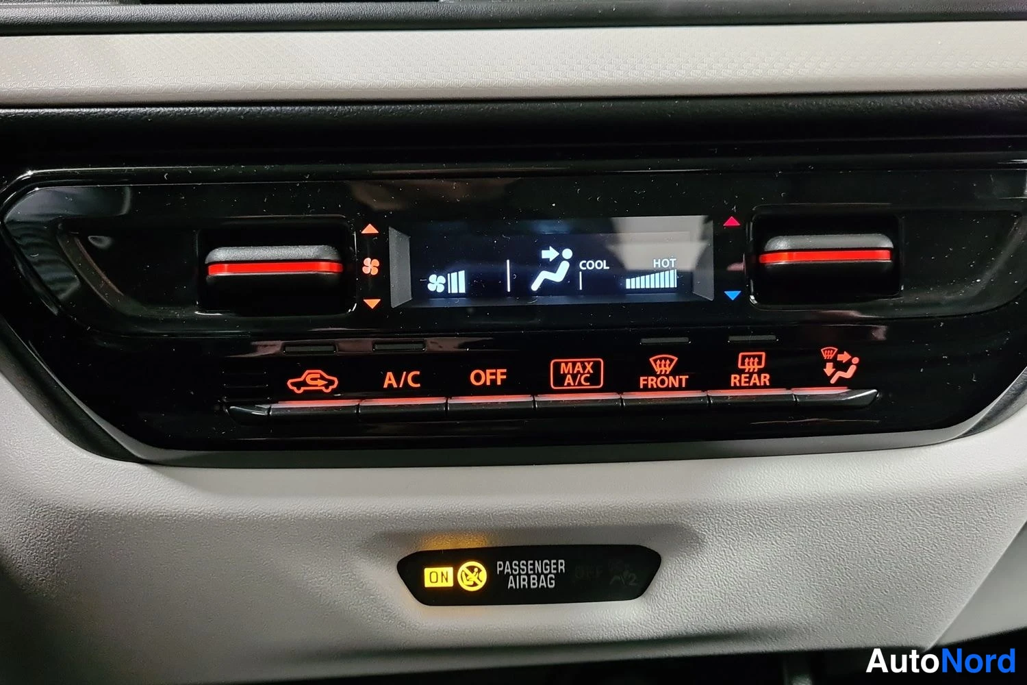 Valkoinen Suzuki Swift 2025, kuva 47