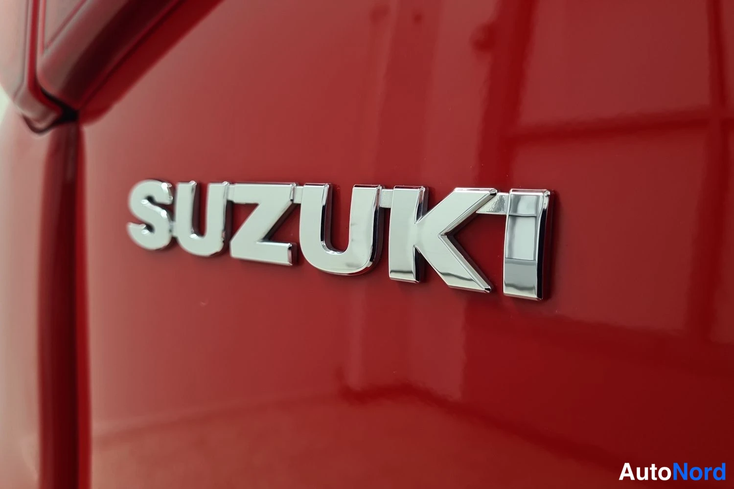 Punainen Suzuki Vitara 2022, kuva 26