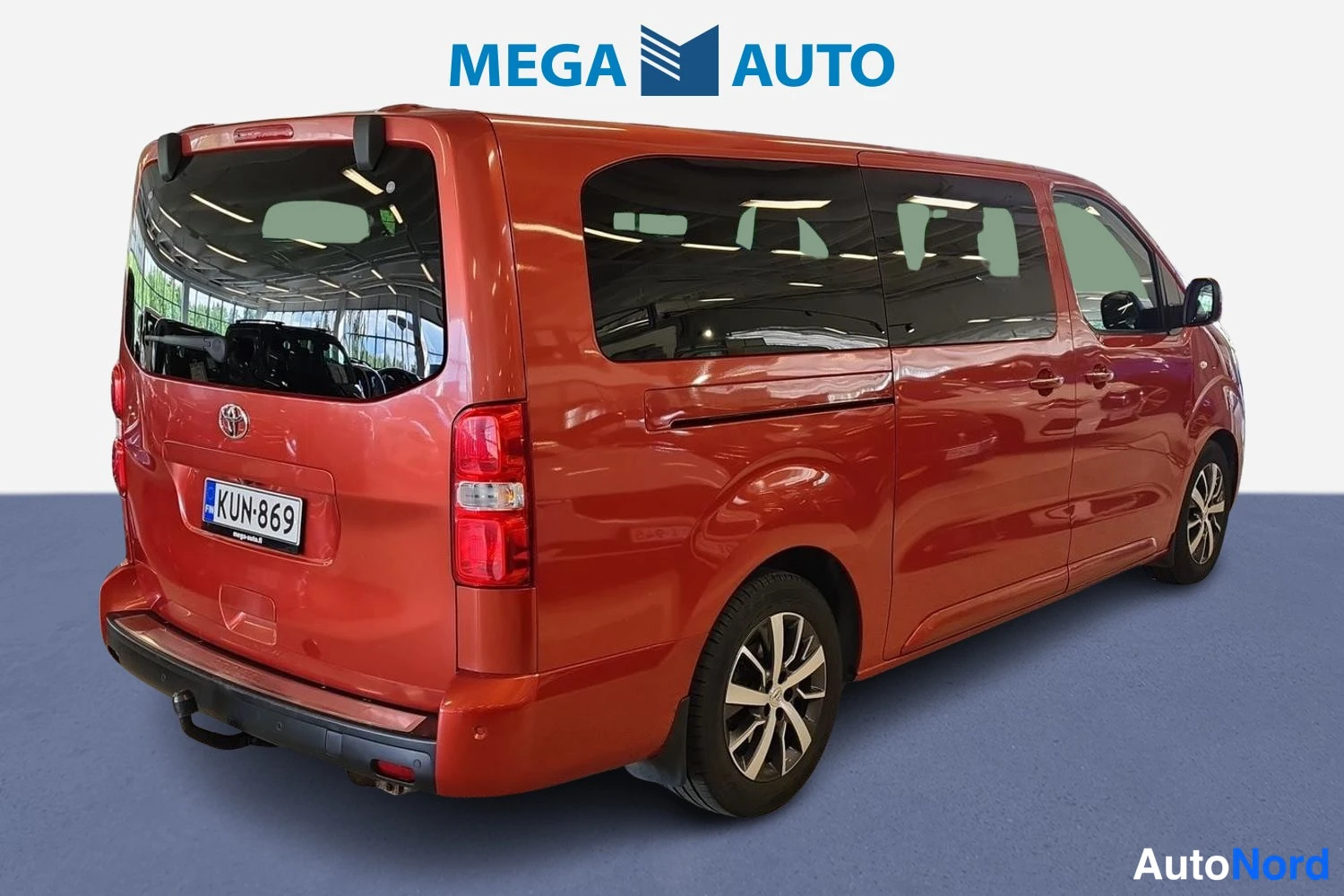 Oranssi Toyota Proace Verso 2021, takaviisto, kuva 5