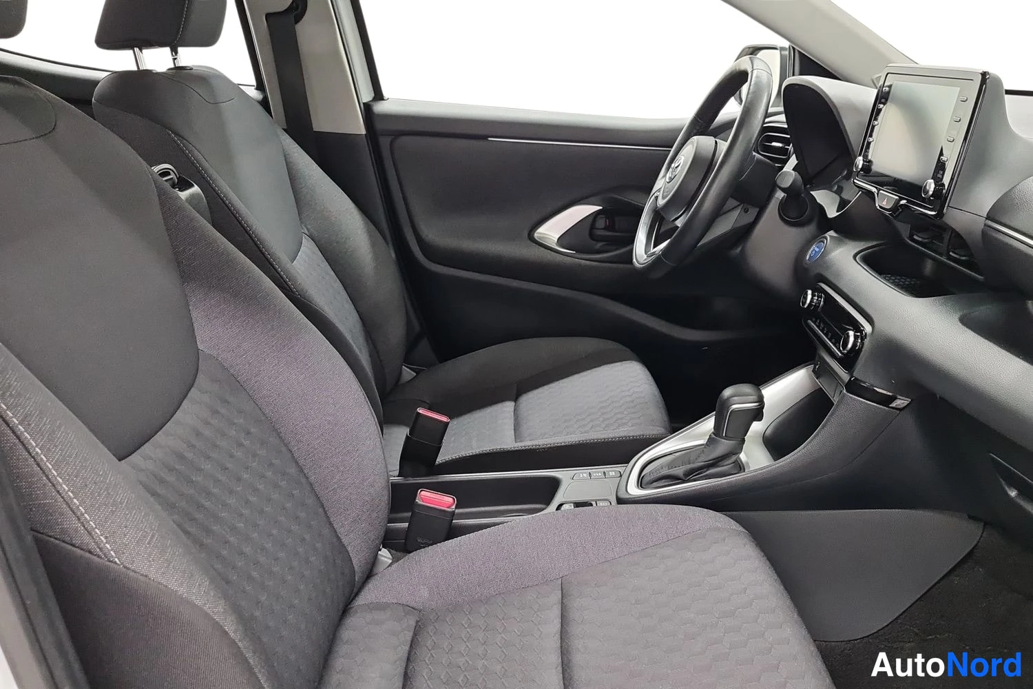 Valkoinen Toyota Yaris 2020, kuva 9