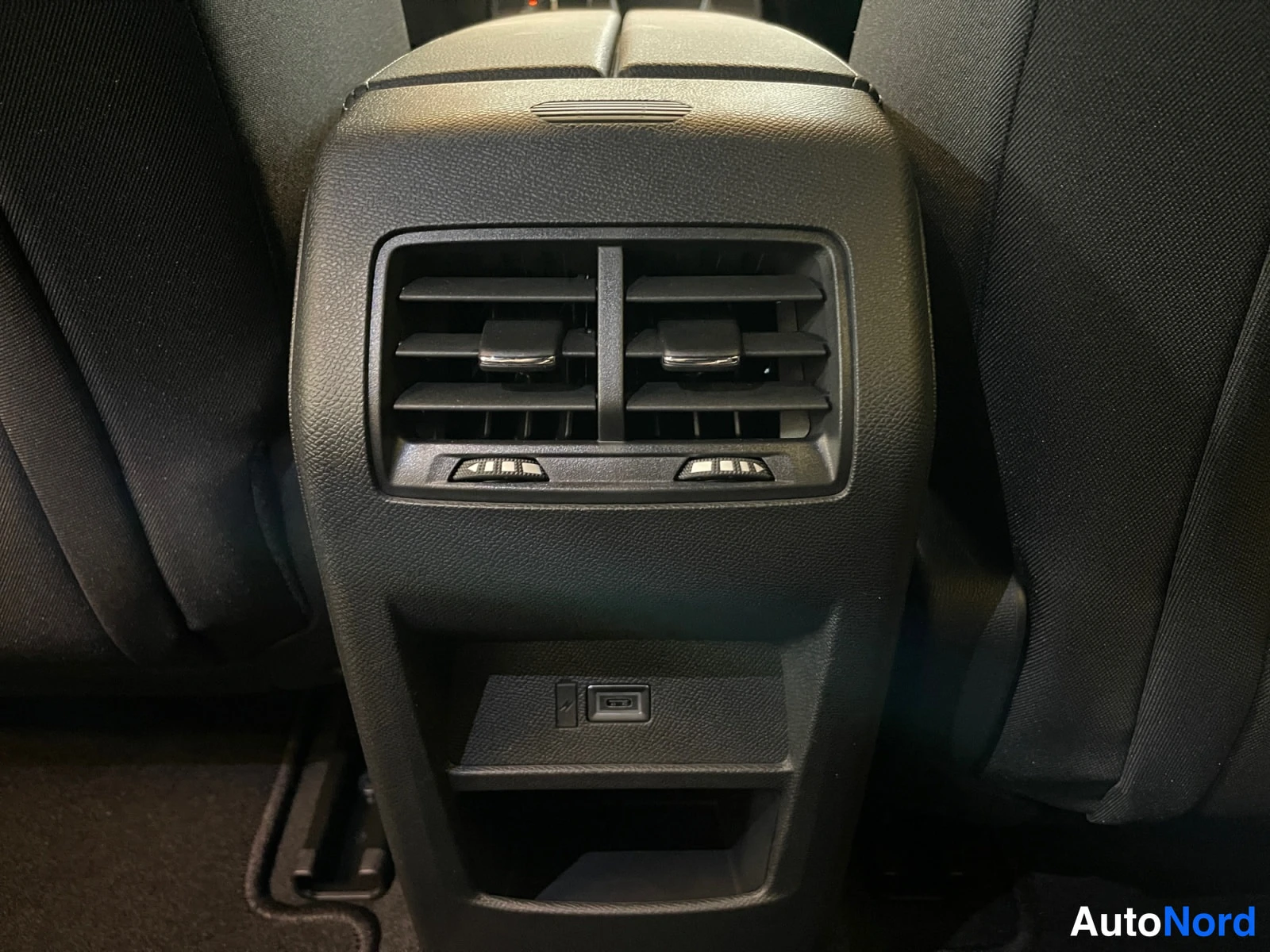 Harmaa Opel Astra 2026, yksityiskohta, kuva 22