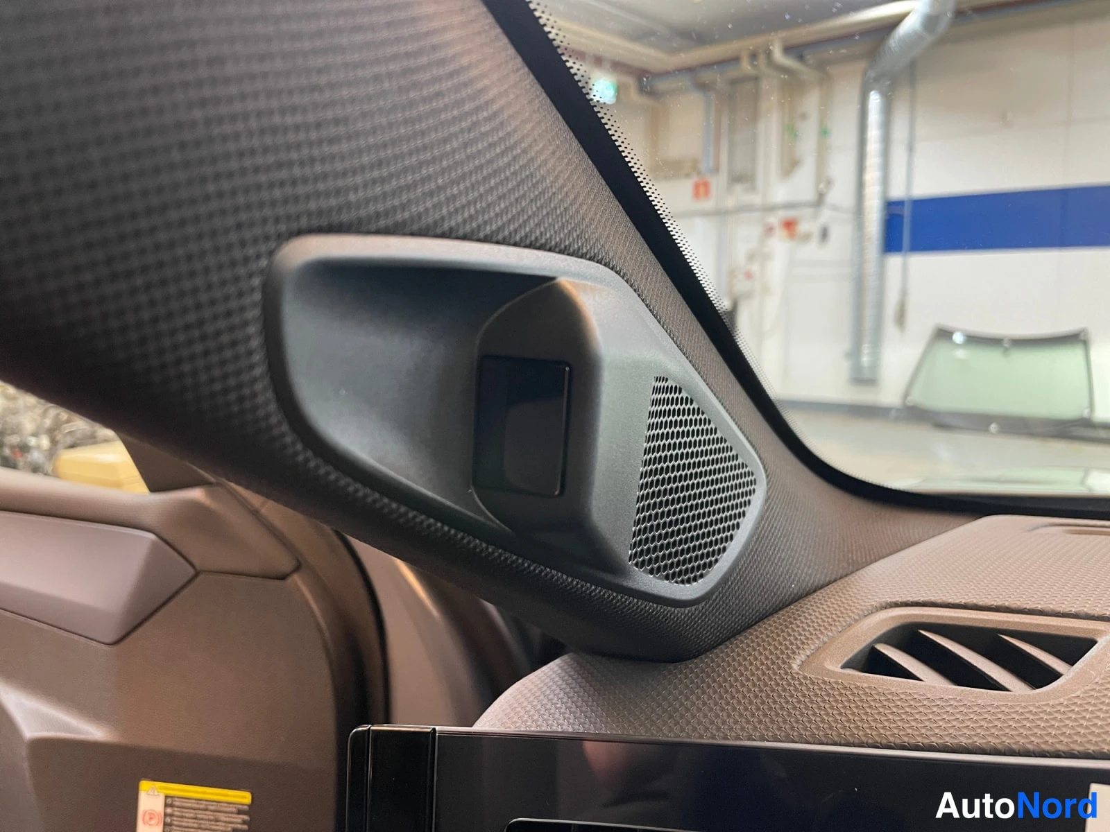 Harmaa Opel Astra 2026, yksityiskohta, kuva 23