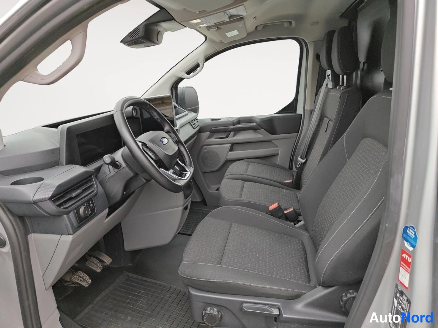 Hopea Ford Transit Custom 2025, kuva 17