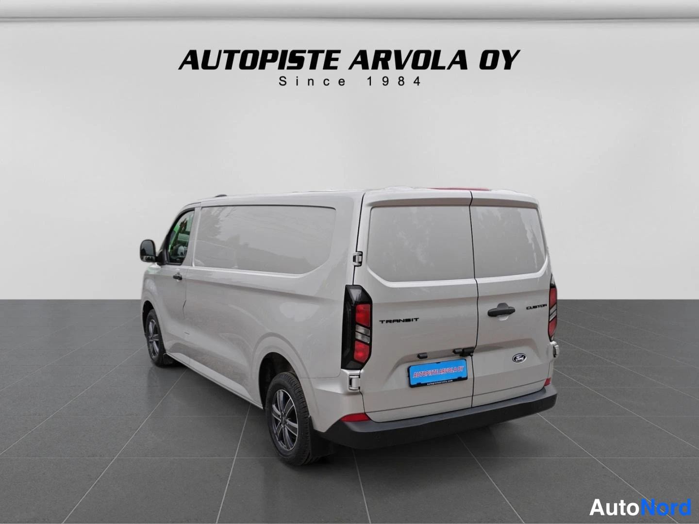 Hopea Ford Transit Custom 2025, takaviisto, kuva 5