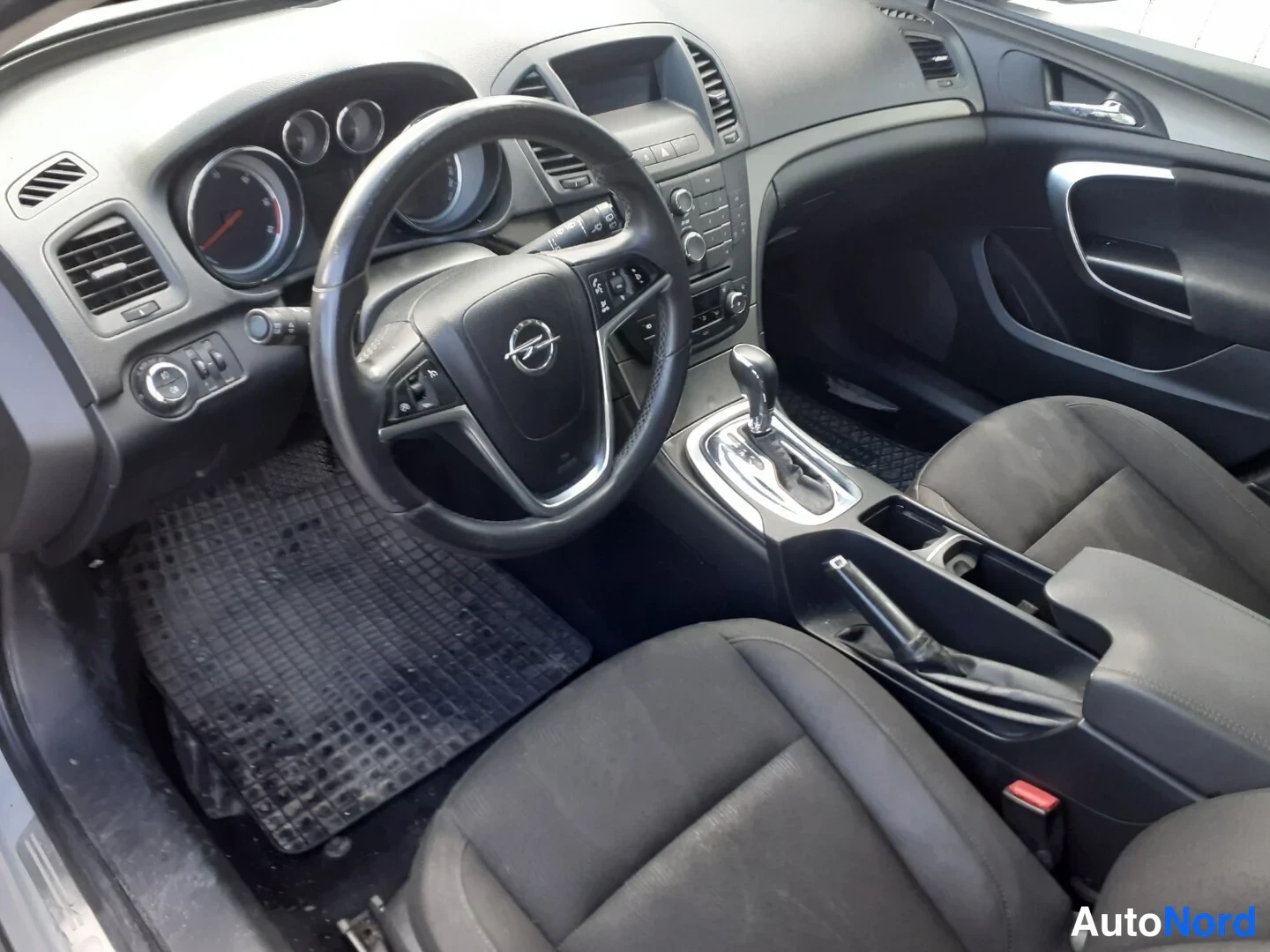 Harmaa Opel Insignia Sports Tourer 2010, kuva 3