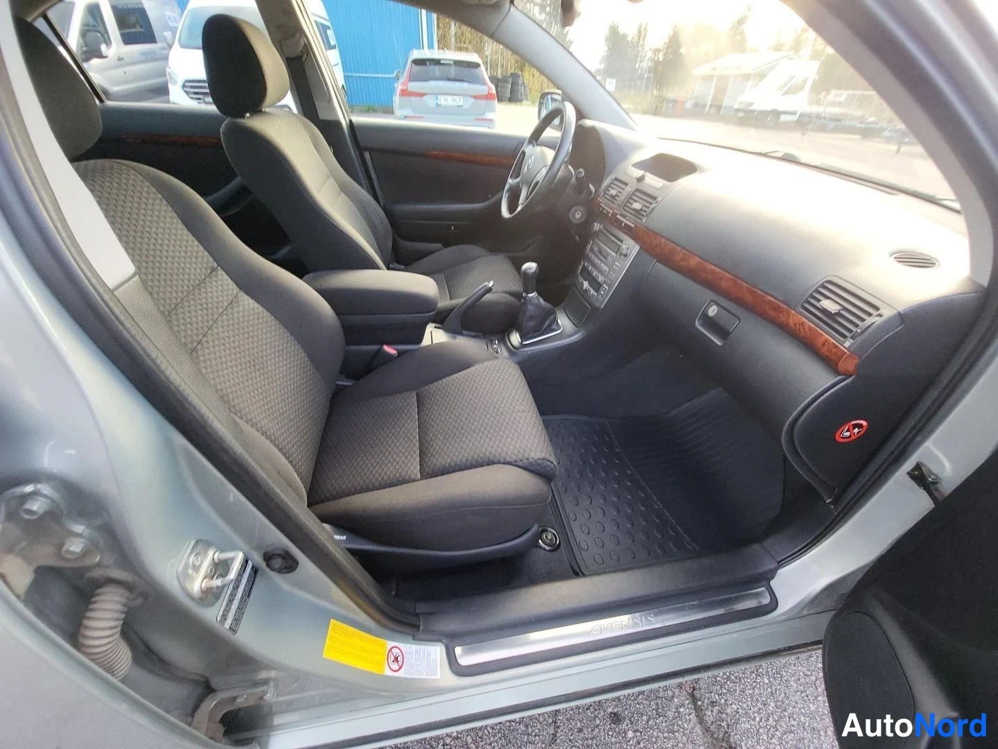 Vihreä Toyota Avensis 2004, kuva 21