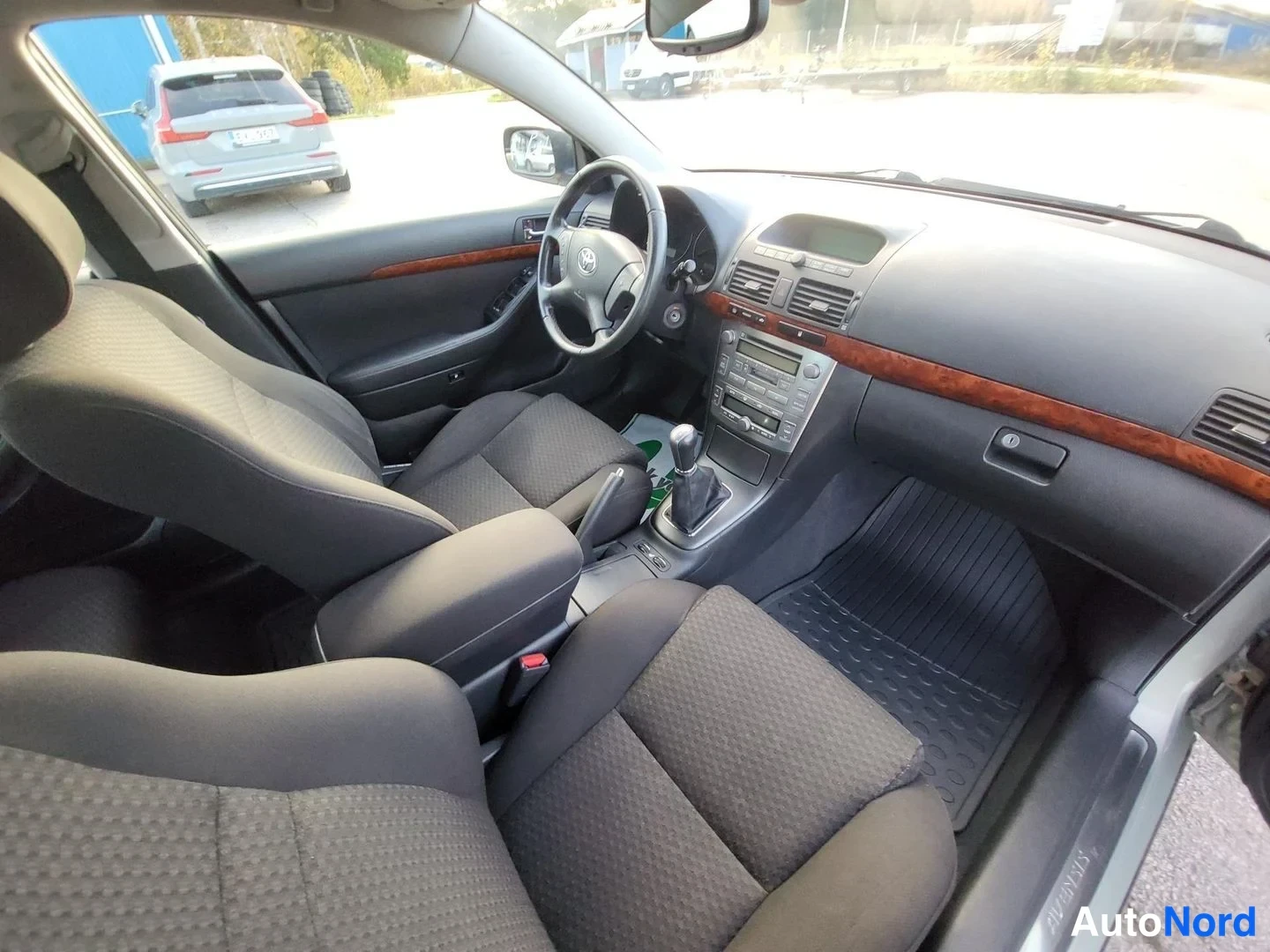 Vihreä Toyota Avensis 2004, kuva 22
