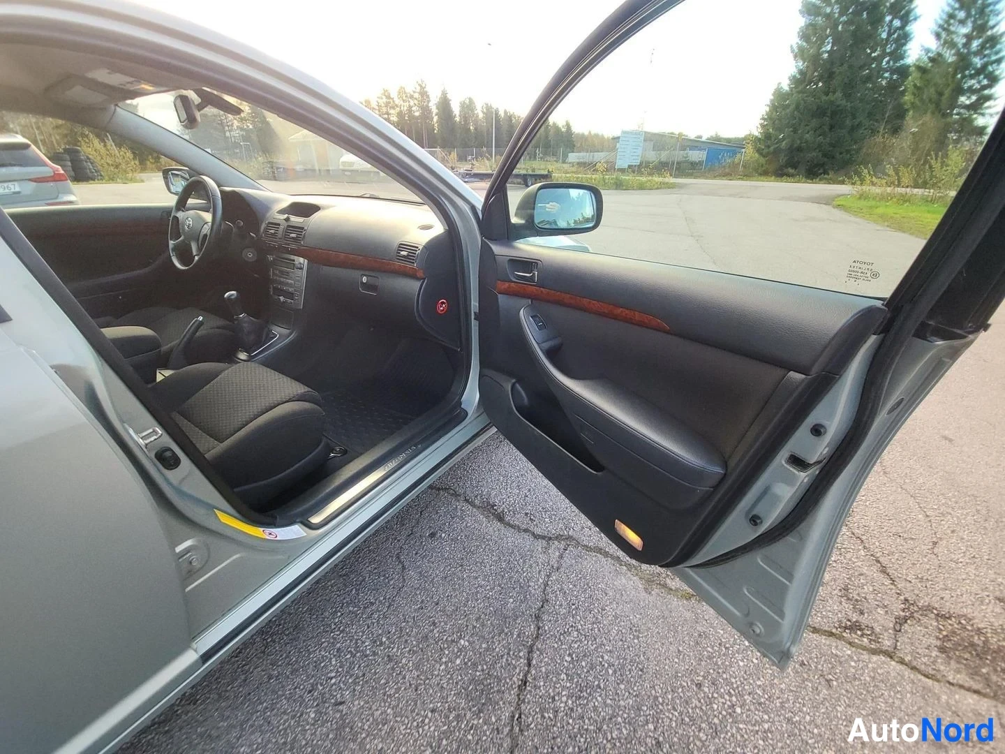 Vihreä Toyota Avensis 2004, kuva 24