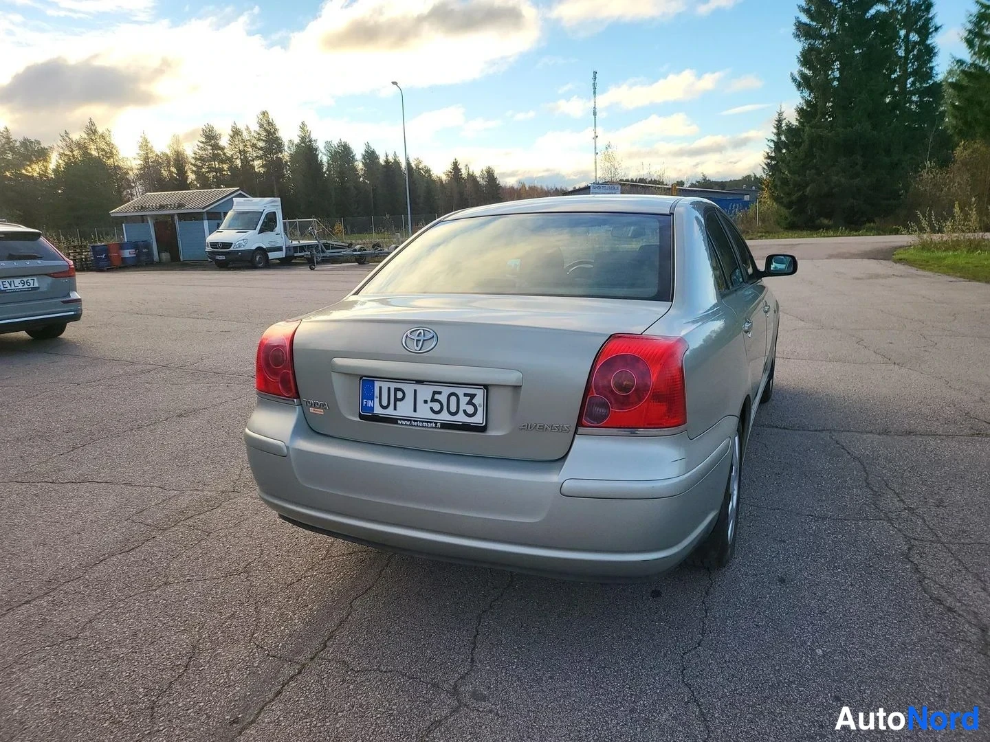 Vihreä Toyota Avensis 2004, takaa, kuva 15