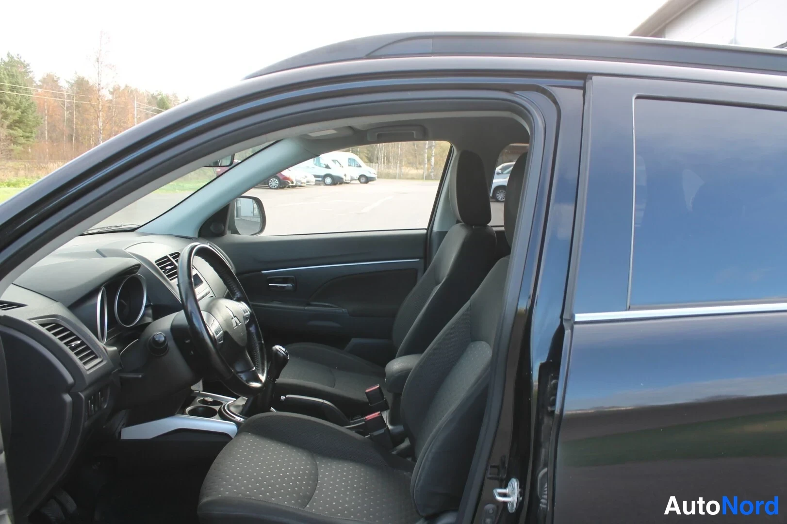 Musta Mitsubishi ASX 2012, kuva 11