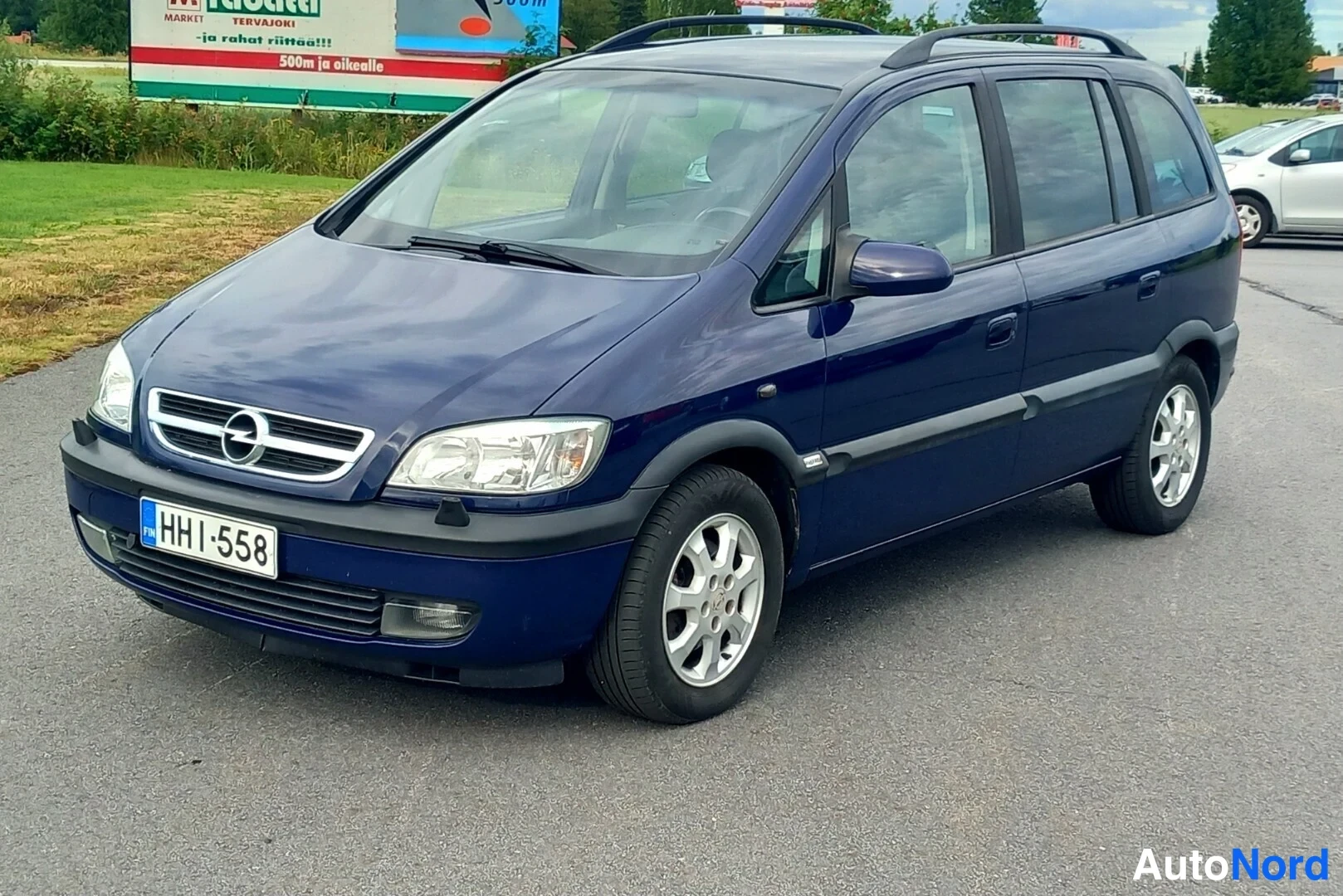 Opel Zafira Elegance 2.2 Bensa Autom.7 hengen Tila-auto 2003