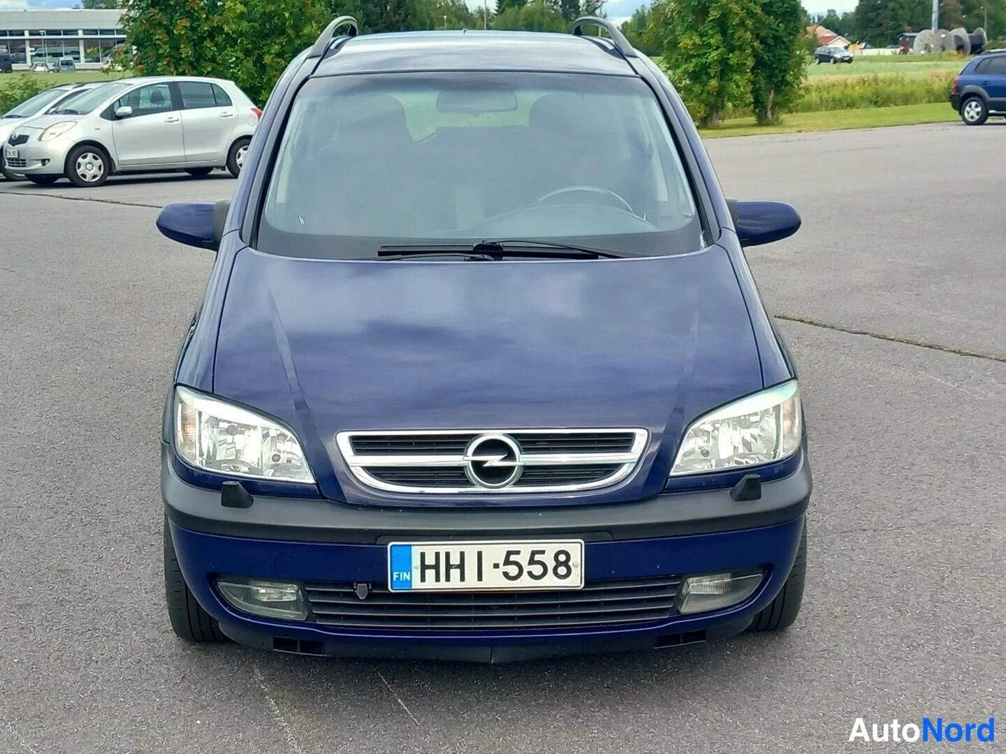 Sininen Opel Zafira 2003, edestä, kuva 6