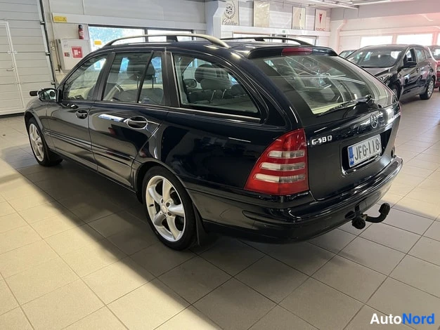 Sininen Mercedes-Benz C 180 2003, takaviisto, kuva 6