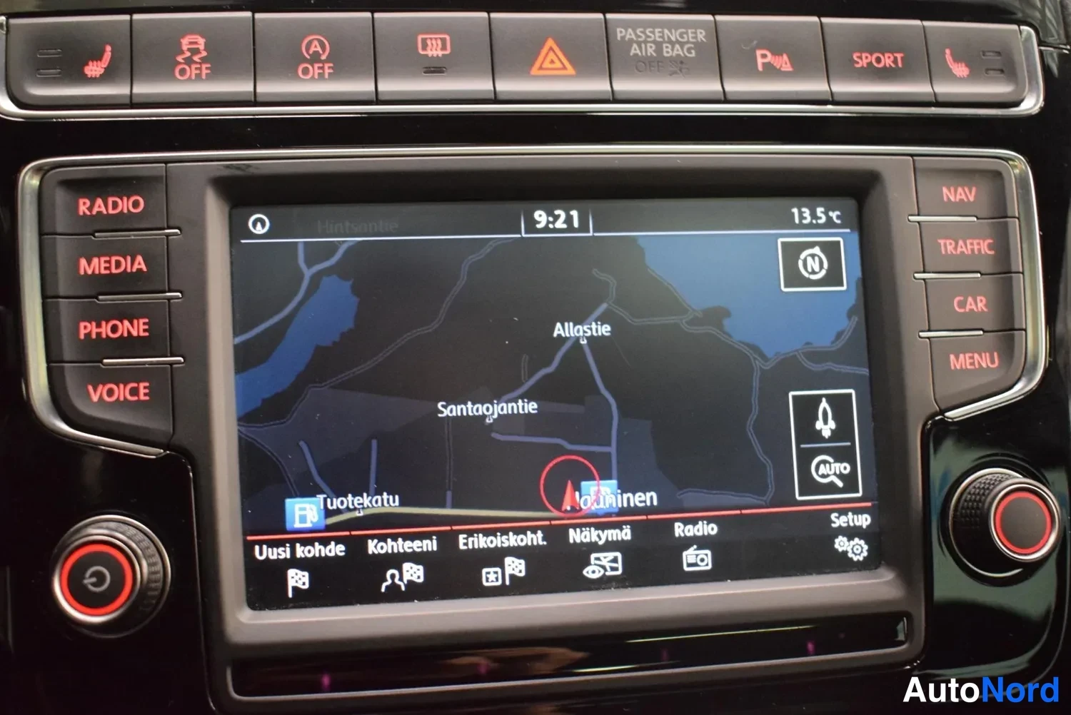 Valkoinen Volkswagen Polo GTI 2017, kuva 19