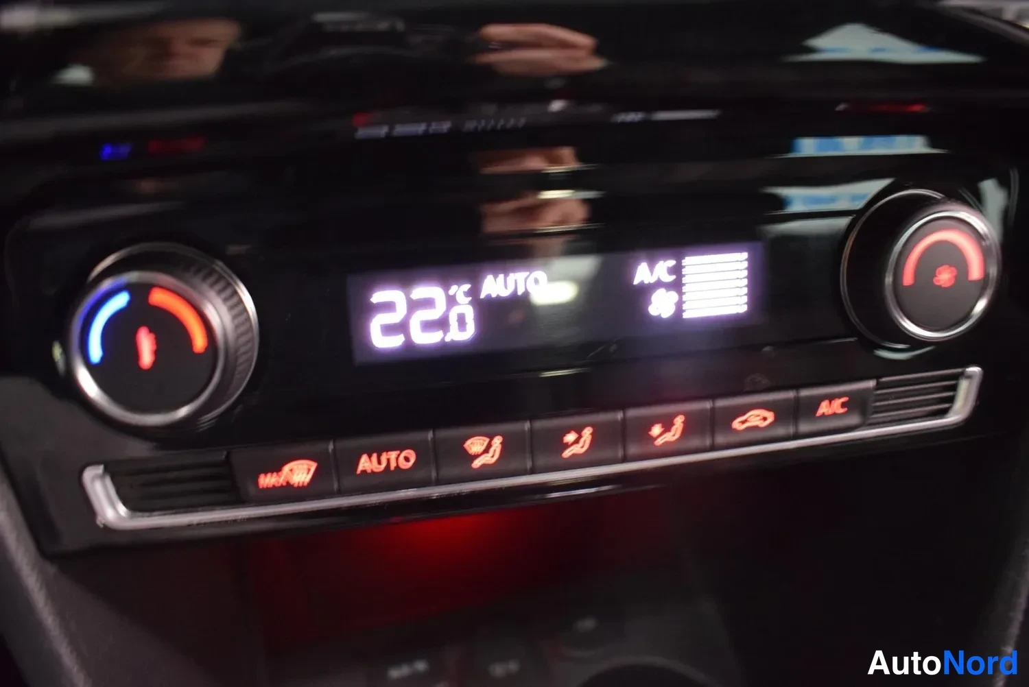 Valkoinen Volkswagen Polo GTI 2017, kuva 22